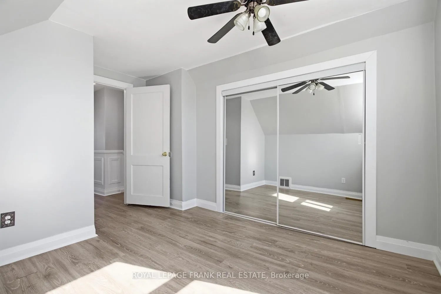 Photo 15 of 542 Walmer Road, Hamilton, McQuesten — HOMEH