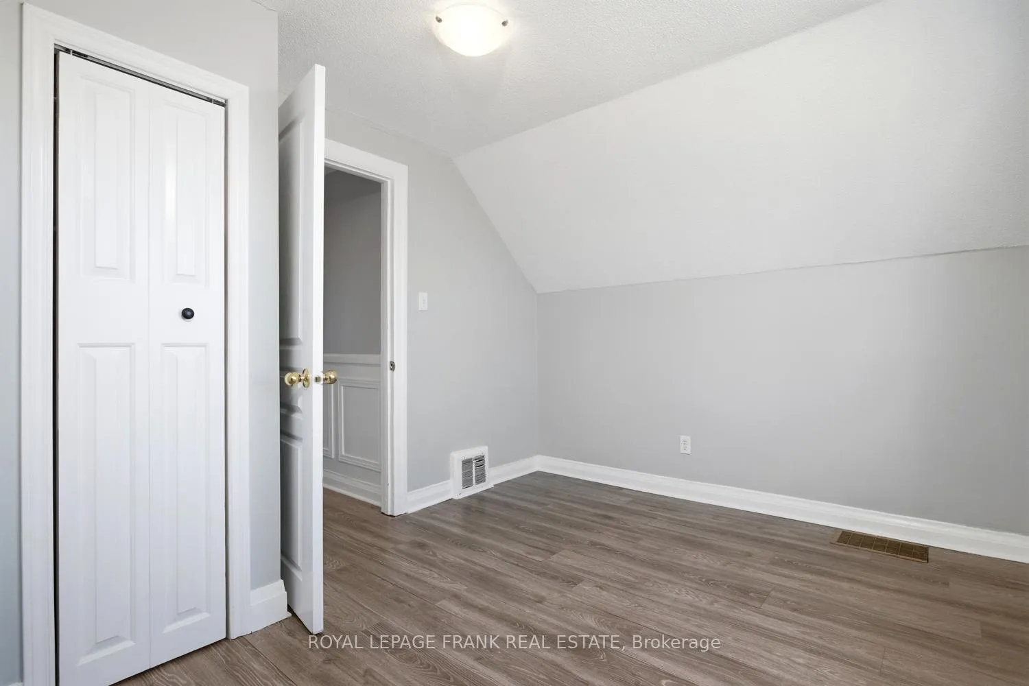 Photo 20 of 542 Walmer Road, Hamilton, McQuesten — HOMEH