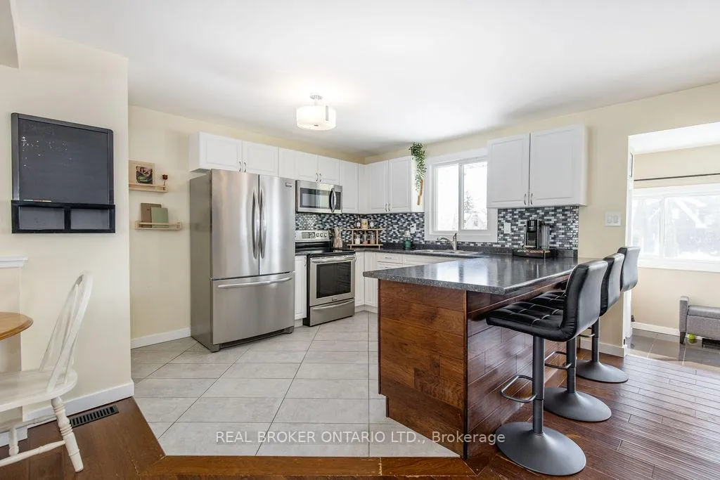 Photo 6 of 12 Owen Road, Oro-Medonte, Rural Oro-Medonte — HOMEH