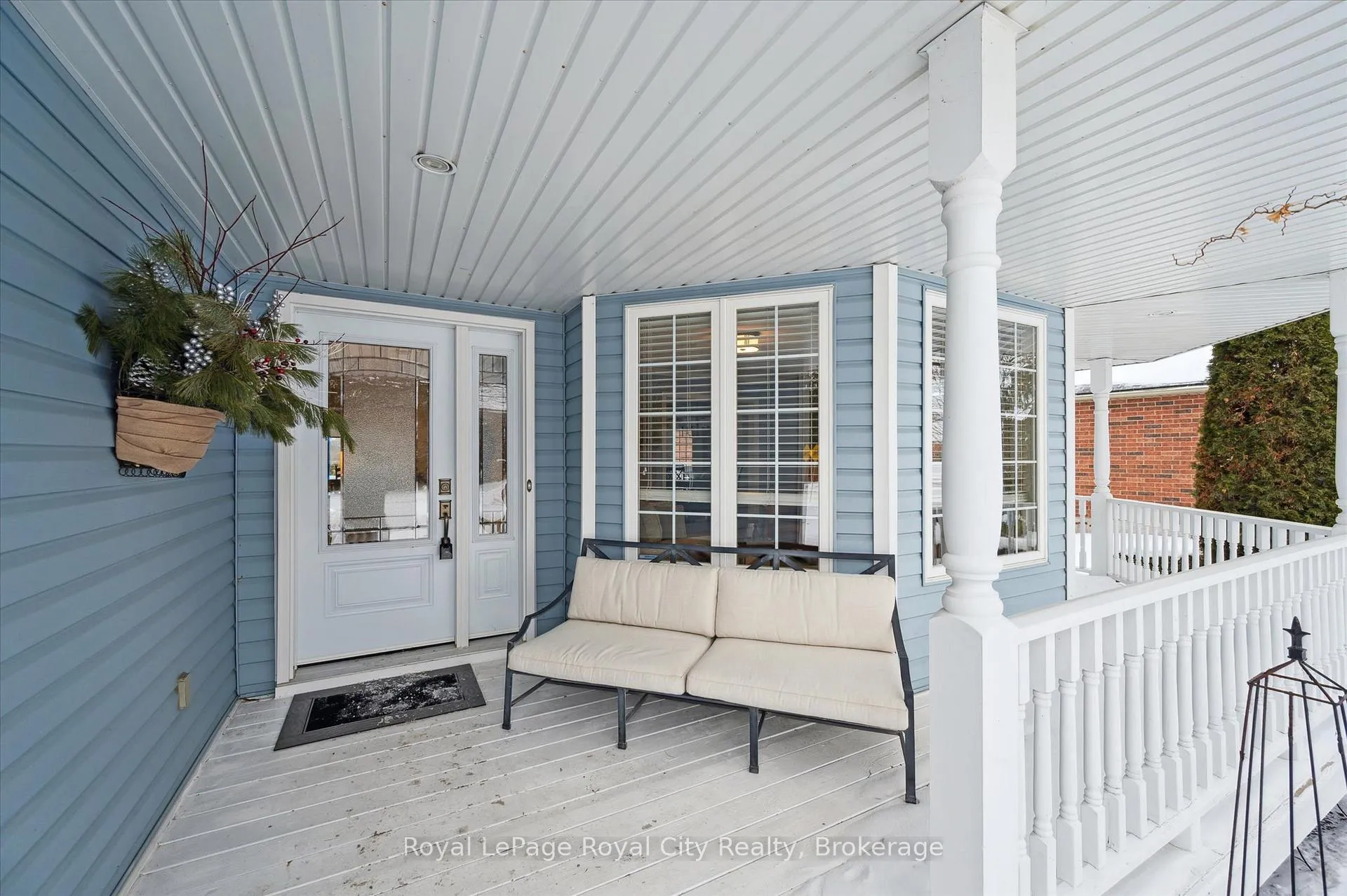 Photo 3 of 60 Hazelwood Drive, Guelph, Kortright Hills — HOMEH
