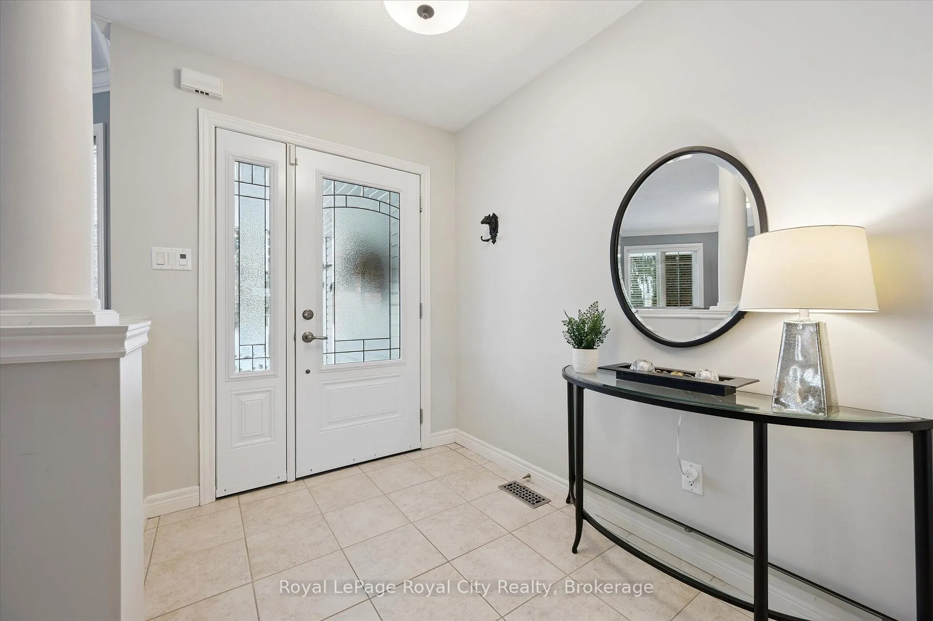 Photo 4 of 60 Hazelwood Drive, Guelph, Kortright Hills — HOMEH