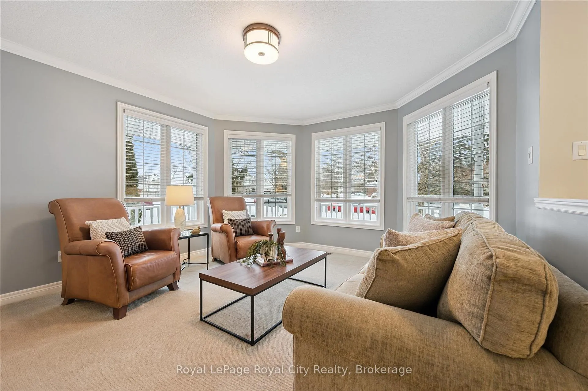 Photo 5 of 60 Hazelwood Drive, Guelph, Kortright Hills — HOMEH