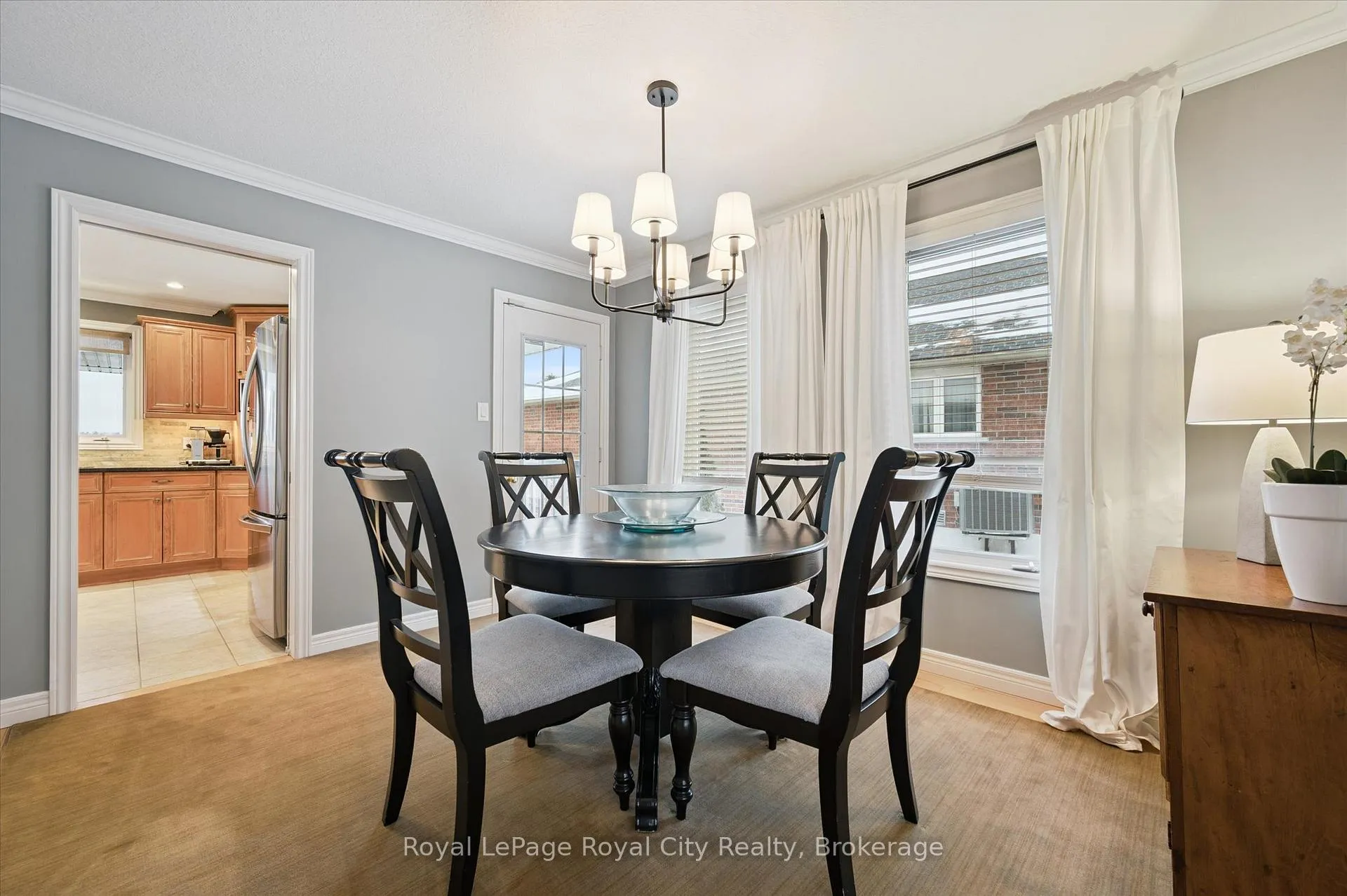 Photo 8 of 60 Hazelwood Drive, Guelph, Kortright Hills — HOMEH