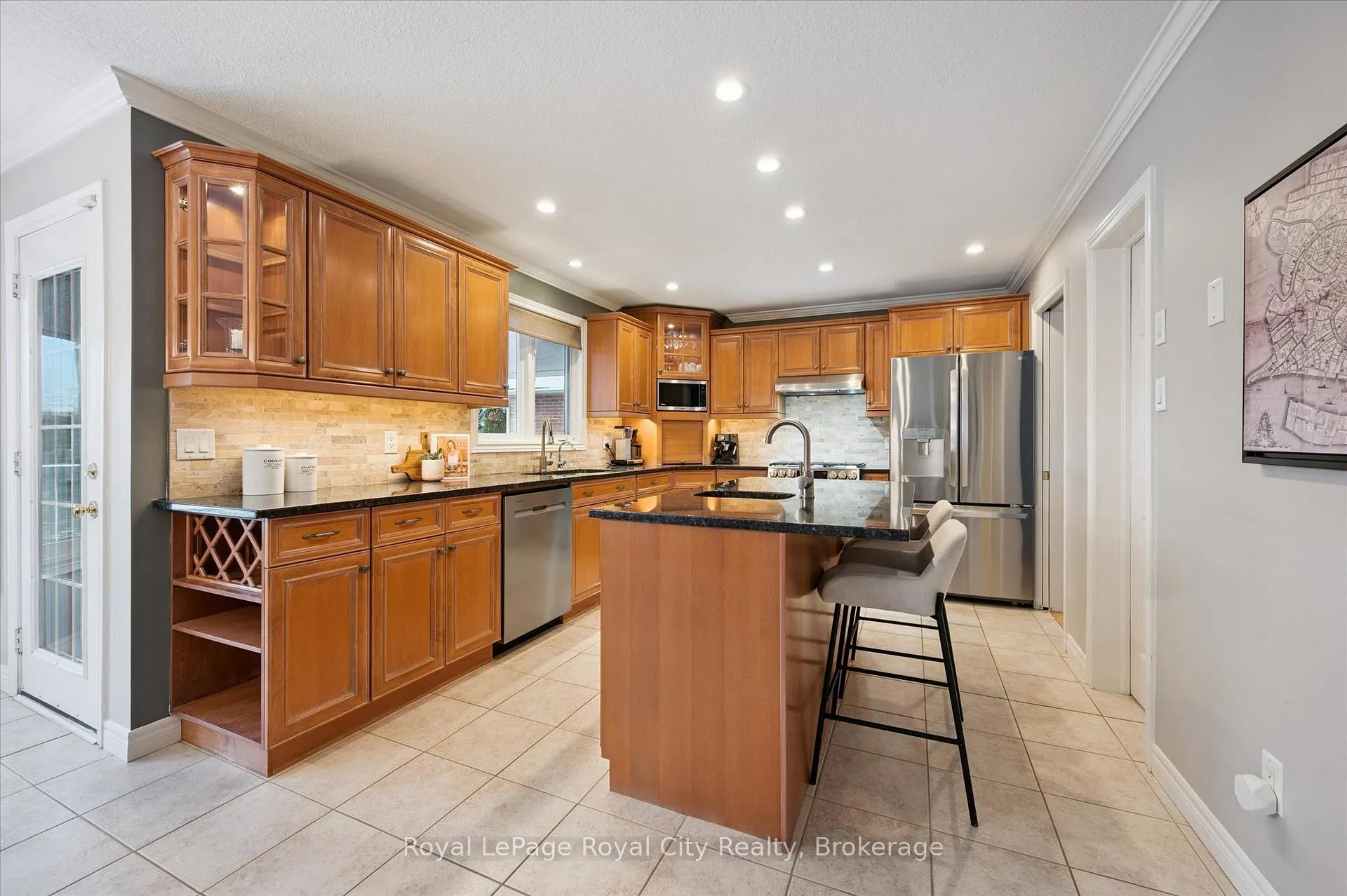 Photo 10 of 60 Hazelwood Drive, Guelph, Kortright Hills — HOMEH
