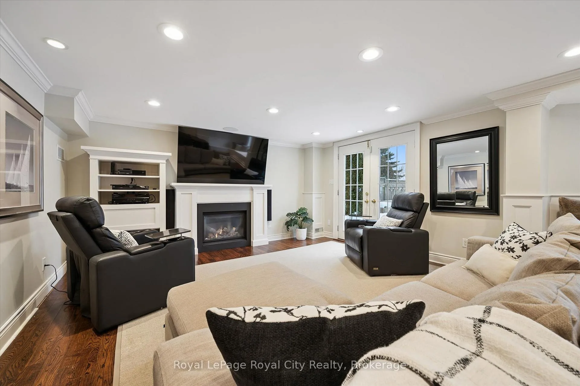Photo 38 of 60 Hazelwood Drive, Guelph, Kortright Hills — HOMEH