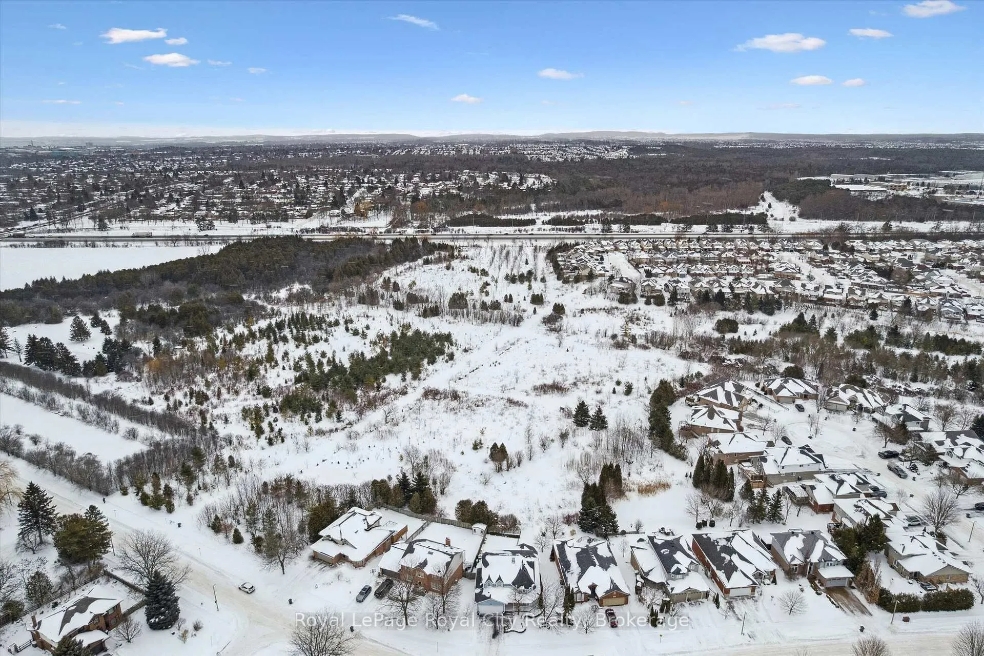 Photo 49 of 60 Hazelwood Drive, Guelph, Kortright Hills — HOMEH