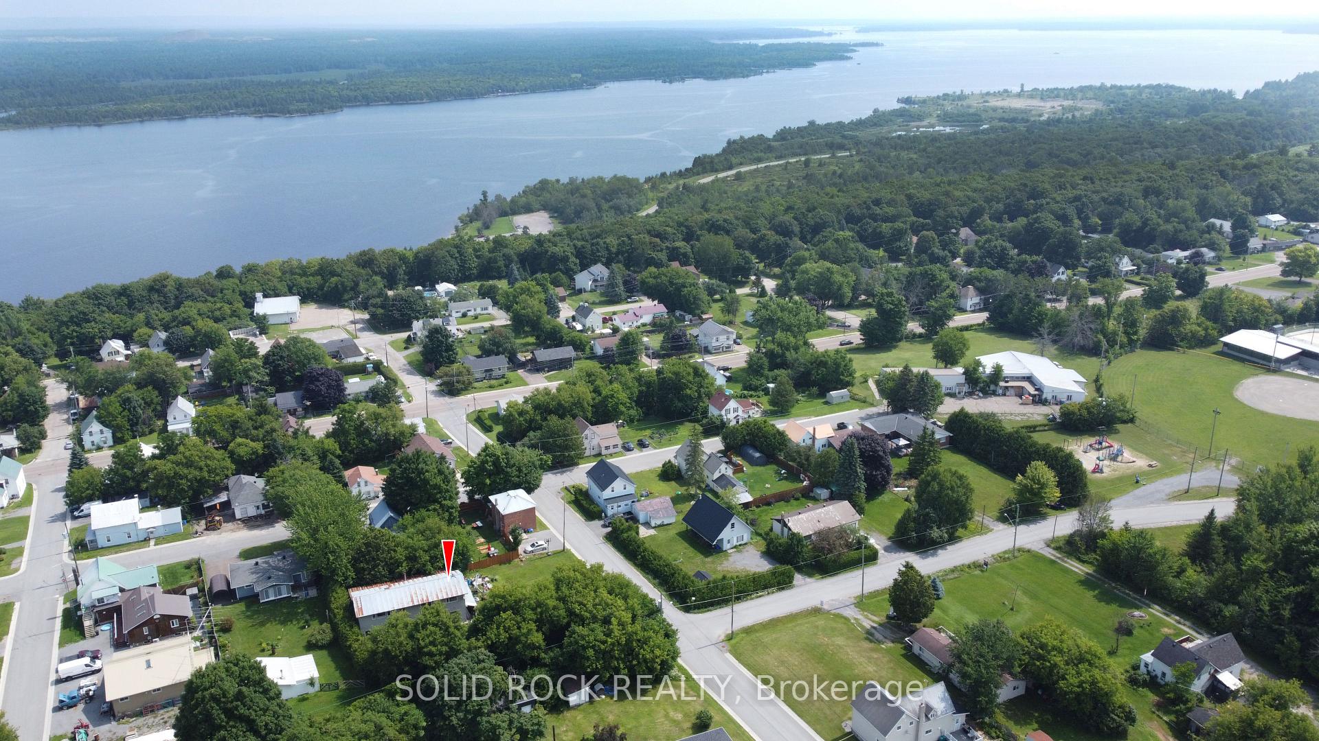 Photo 8 of 50 William Meek Drive, McNab/Braeside, Mcnab/Braeside Twps — HOMEH