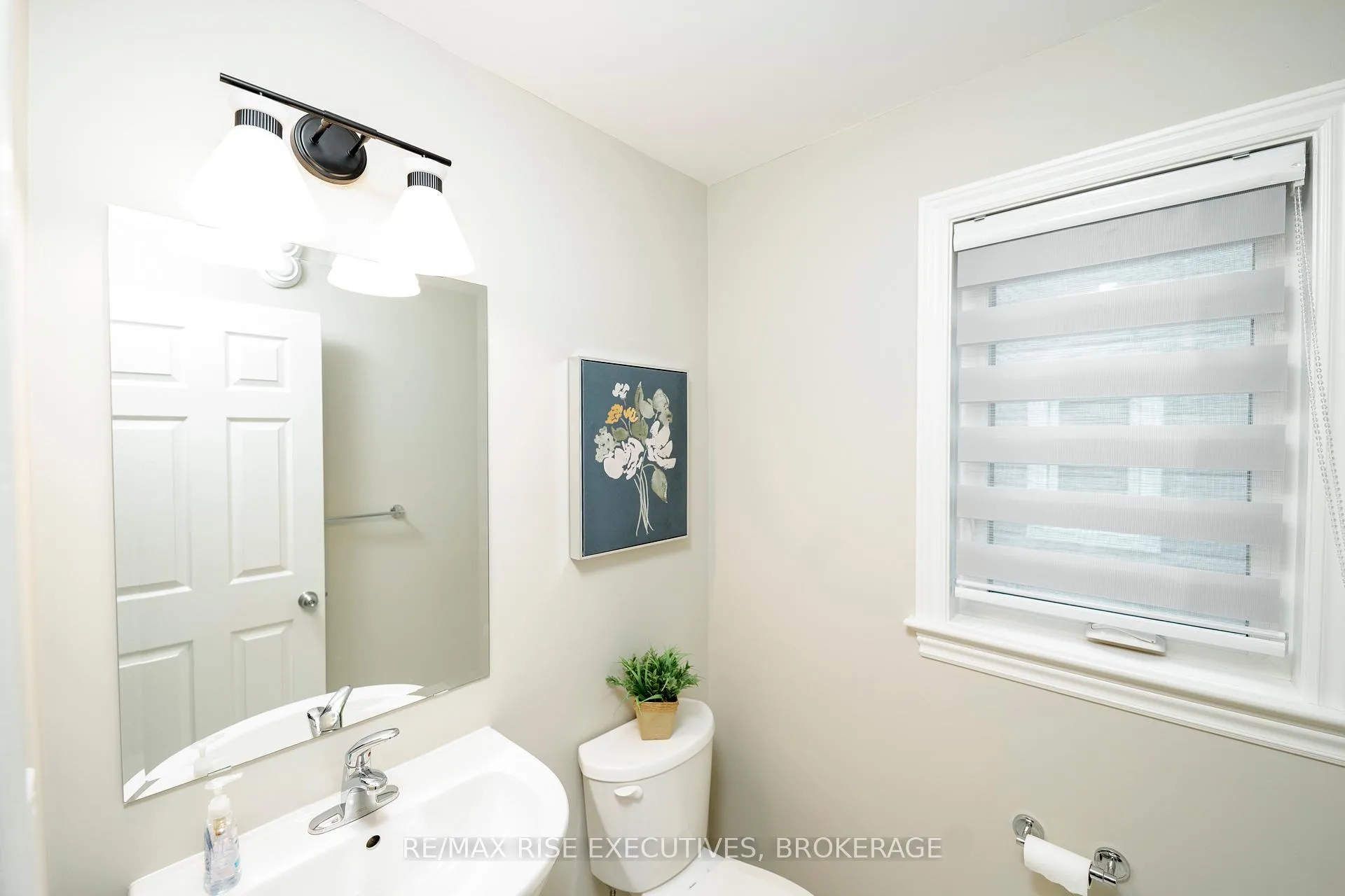 Photo 8 of 1263 Wheathill Street, Kingston, East Gardiners Rd — HOMEH