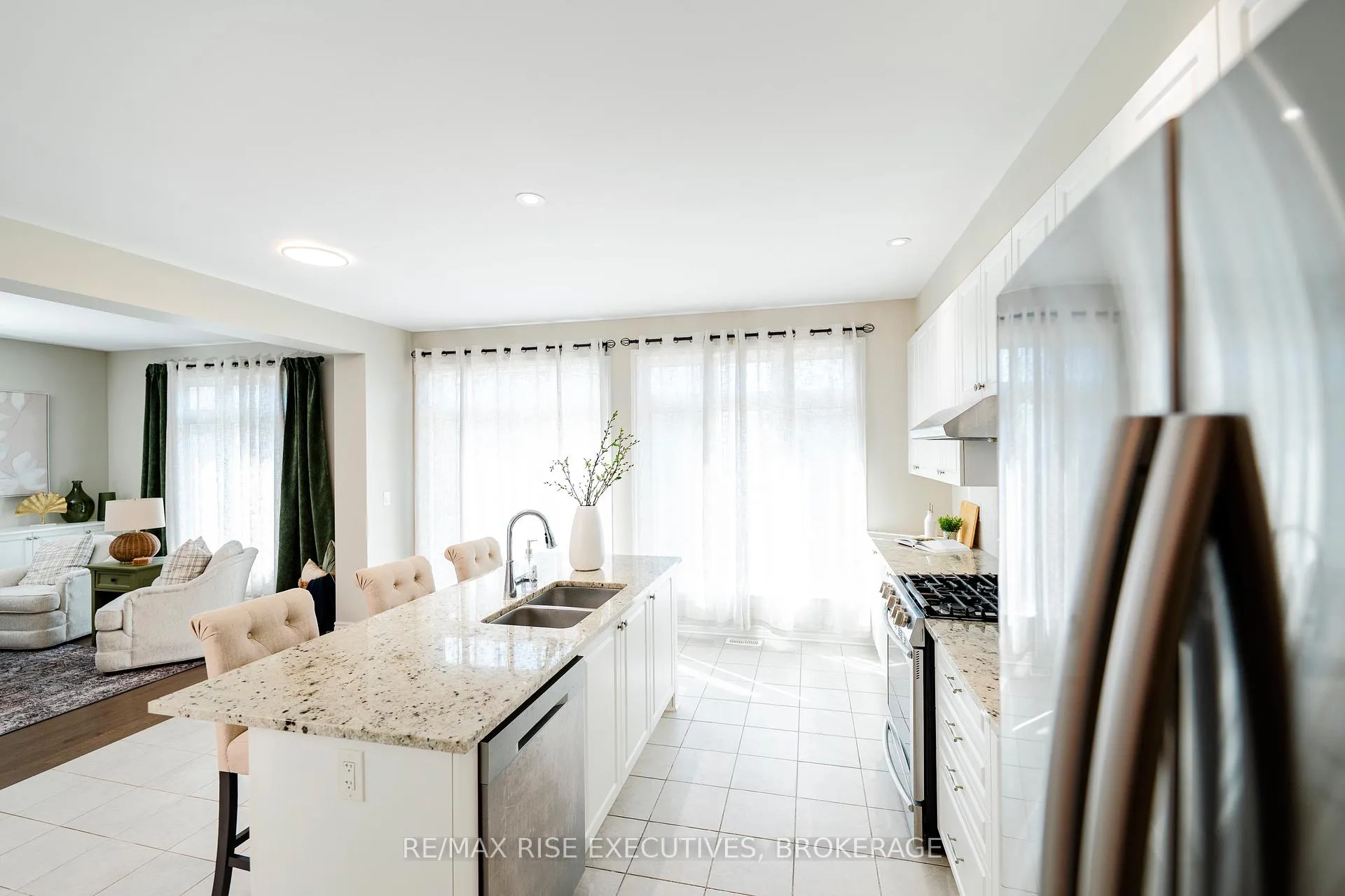 Photo 25 of 1263 Wheathill Street, Kingston, East Gardiners Rd — HOMEH