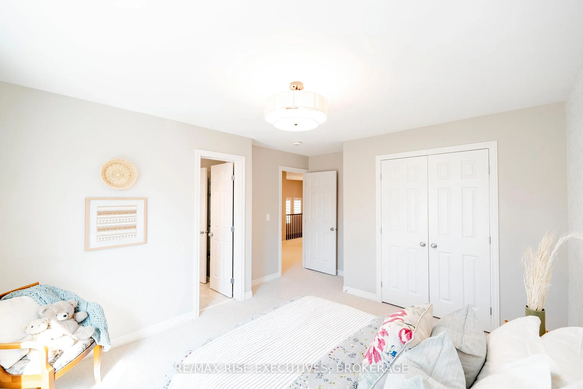 Photo 37 of 1263 Wheathill Street, Kingston, East Gardiners Rd — HOMEH