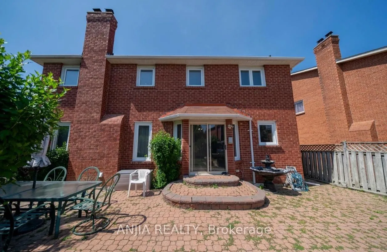 Photo 8 of Unit 2nd floor #2, 5 Janna Court, Markham, Village Green-South Unionville — HOMEH