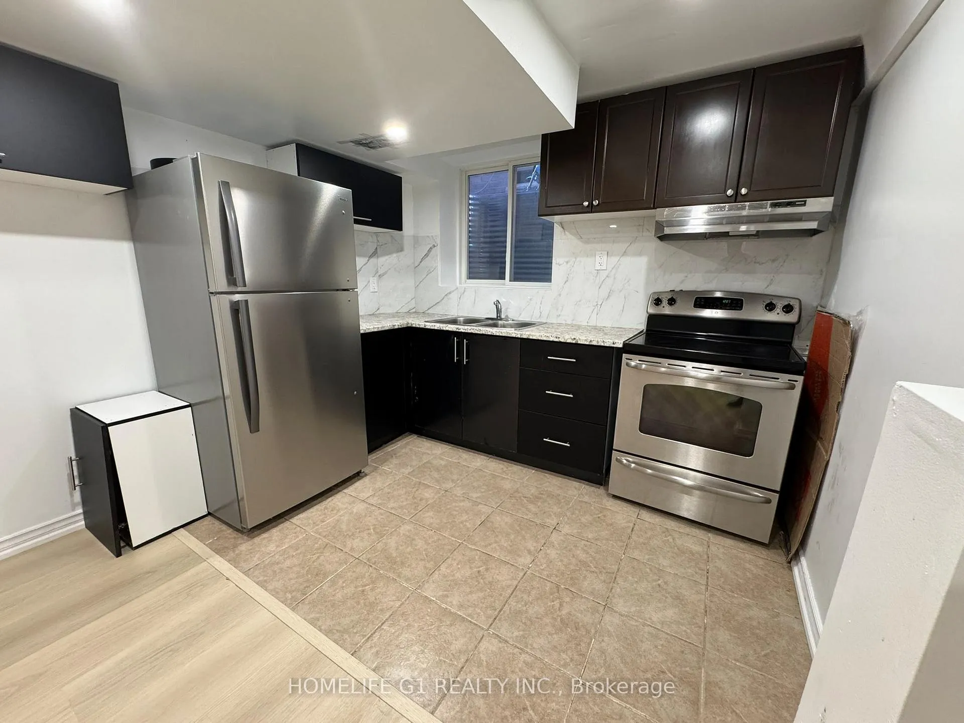Photo 2 of 7 Bryony Road, Brampton, Northwest Brampton — HOMEH