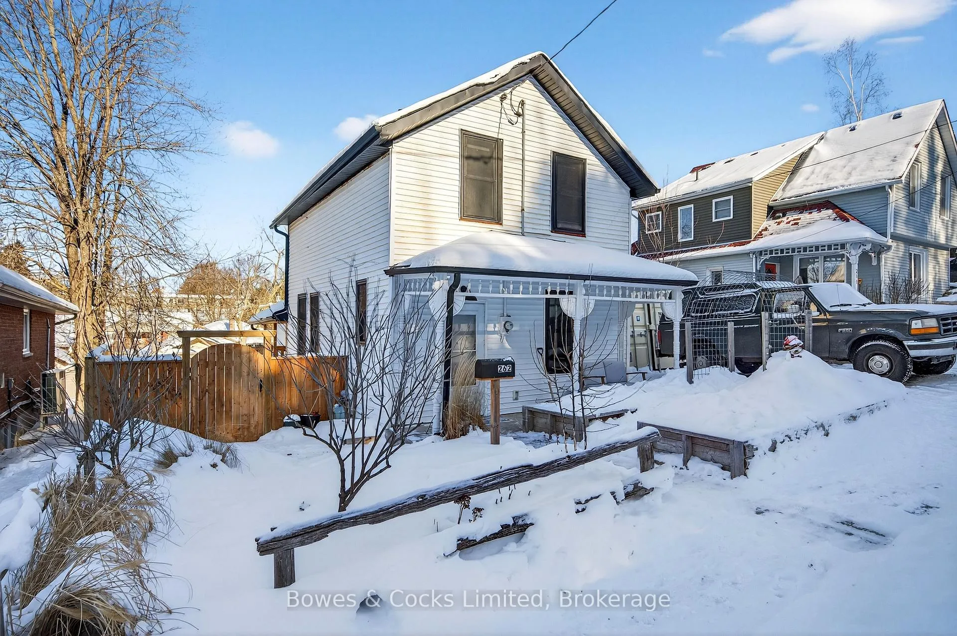 Photo 1 of 262 Munroe Avenue, Peterborough, Ashburnham Ward 4 — HOMEH