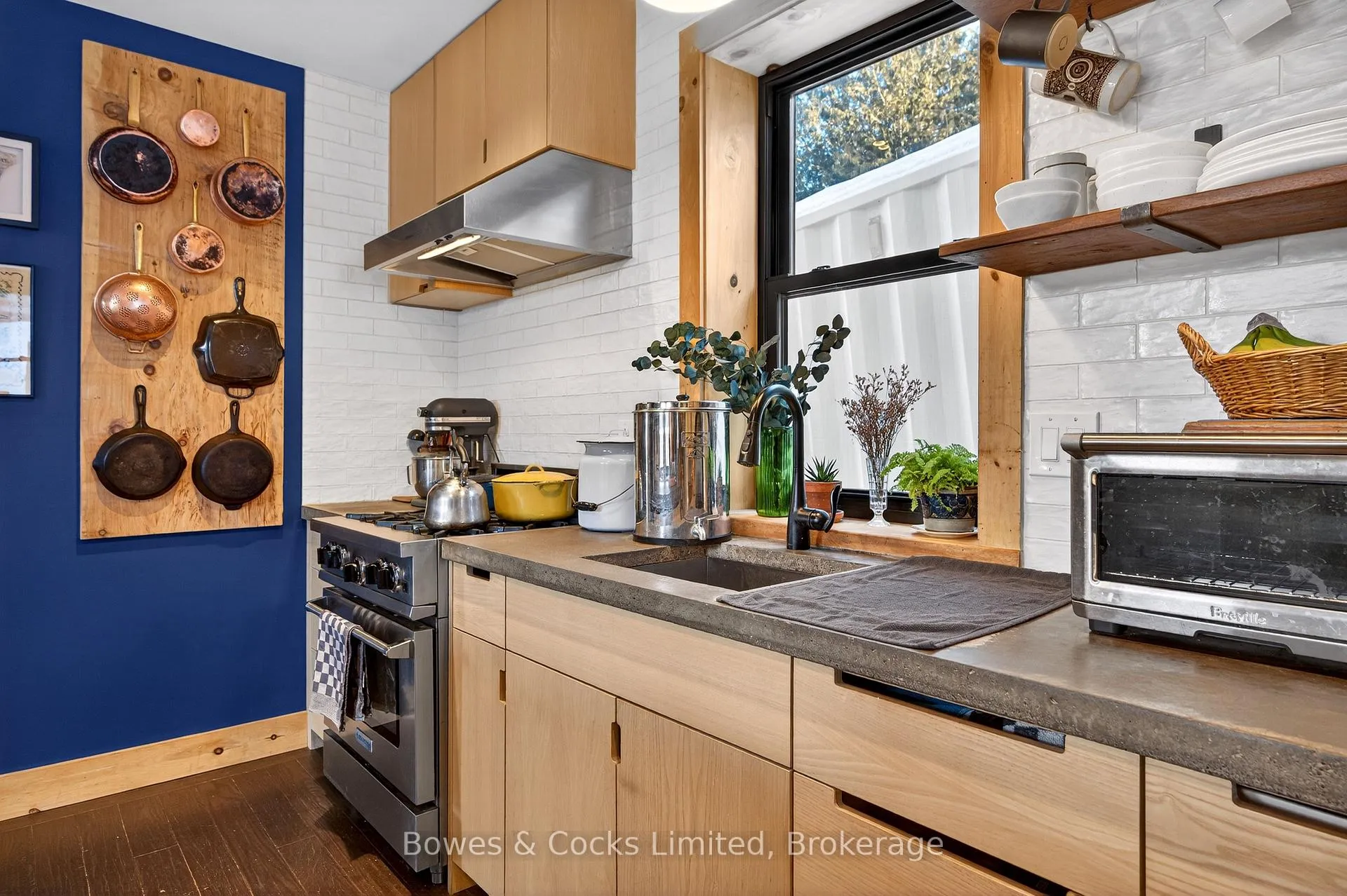 Photo 9 of 262 Munroe Avenue, Peterborough, Ashburnham Ward 4 — HOMEH