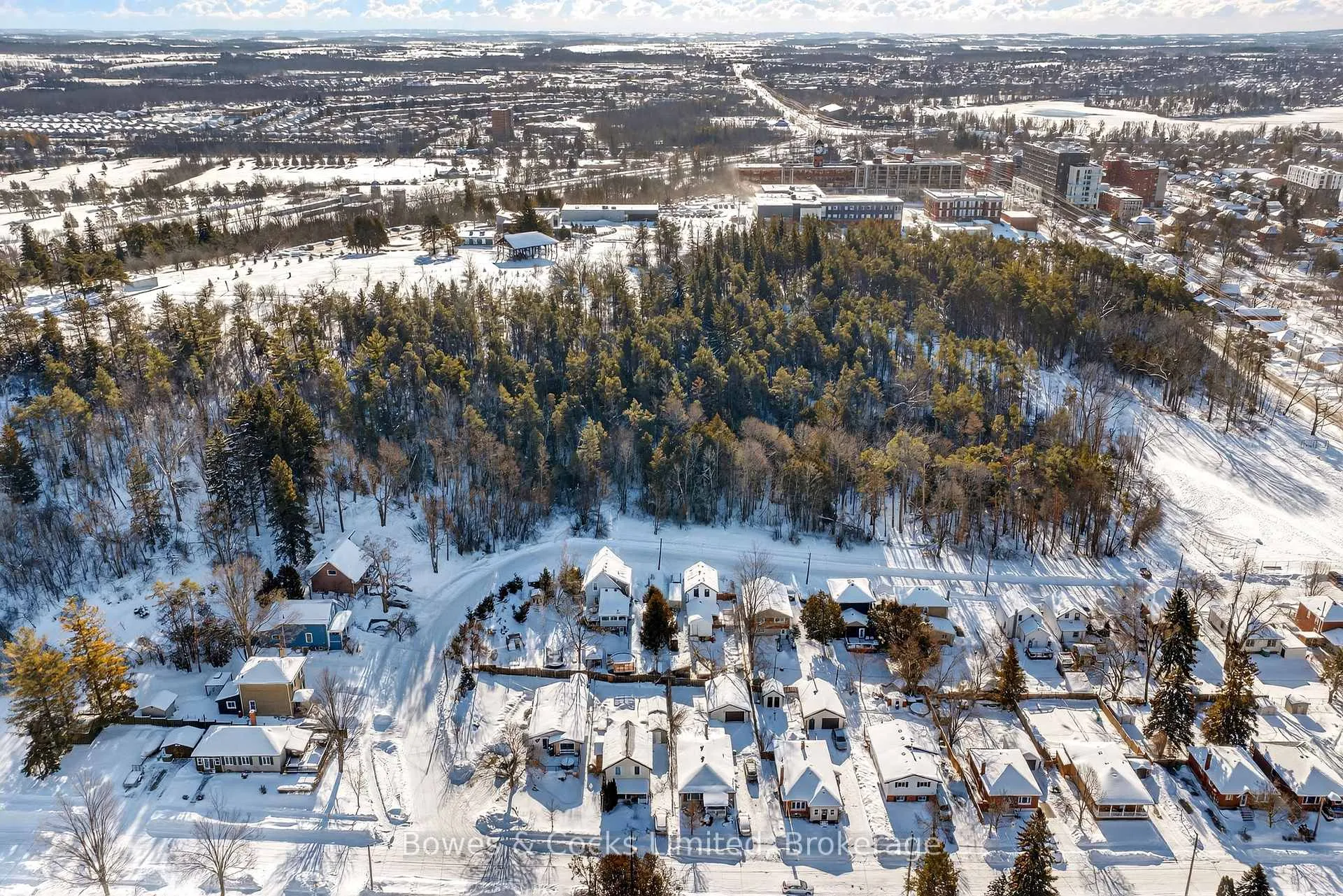 Photo 45 of 262 Munroe Avenue, Peterborough, Ashburnham Ward 4 — HOMEH