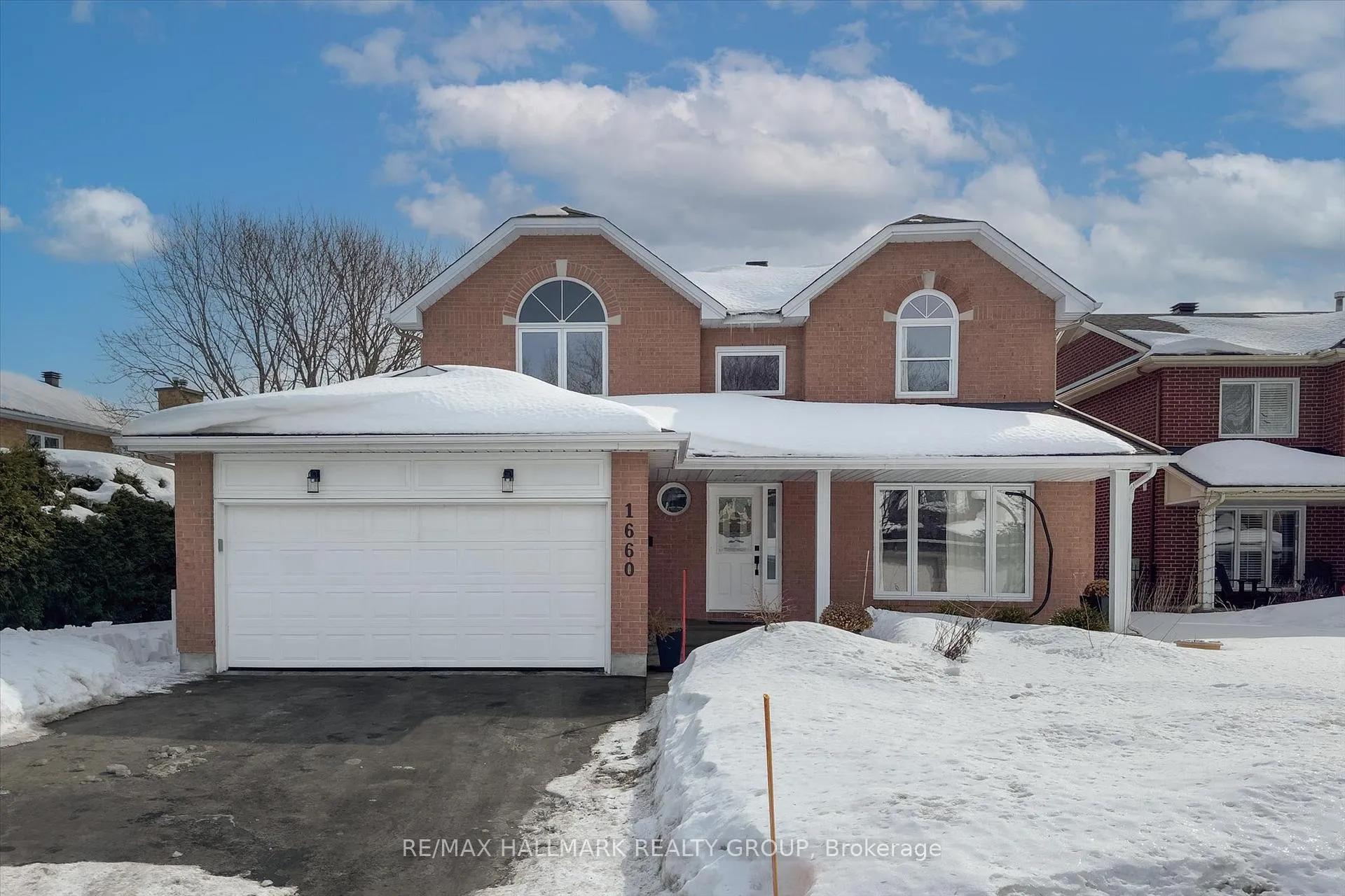 Photo 1 of 1660 Country Walk Drive, Ottawa, Chapel Hill — HOMEH