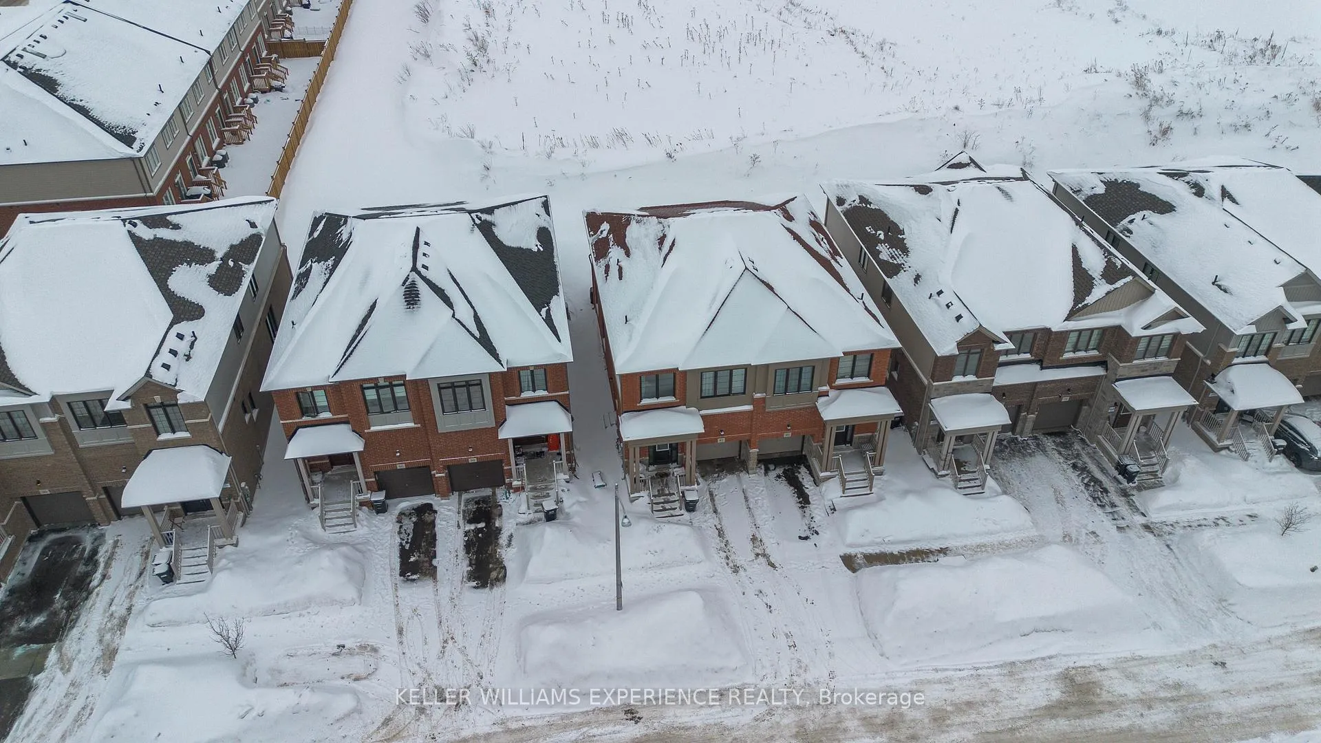 Photo 28 of 82 Phoenix Boulevard, Barrie, Rural Barrie Southeast — HOMEH