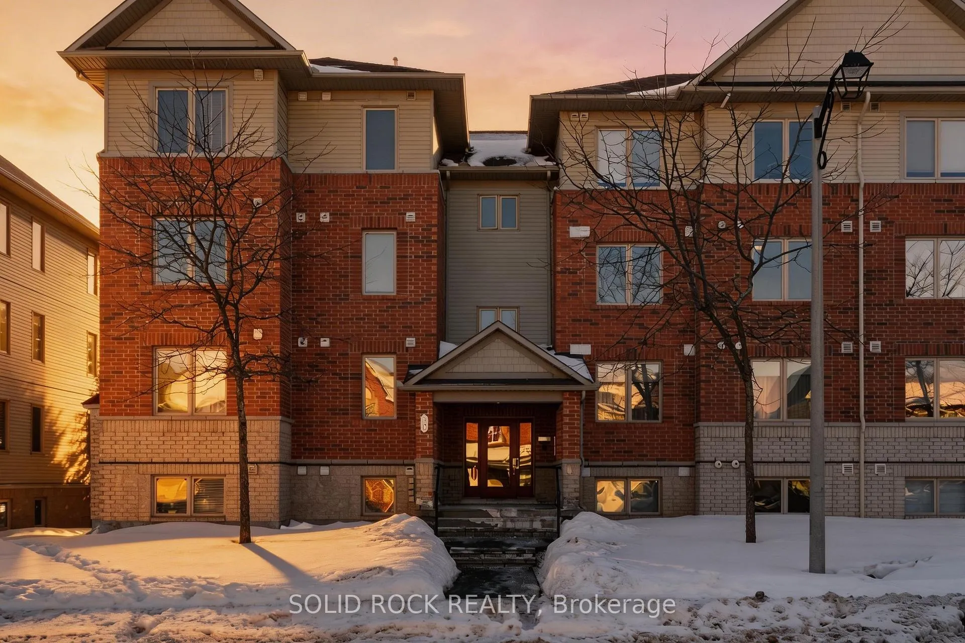 Photo 2 of Unit 6, 50 Barnstone Drive, Ottawa, Barrhaven East — HOMEH