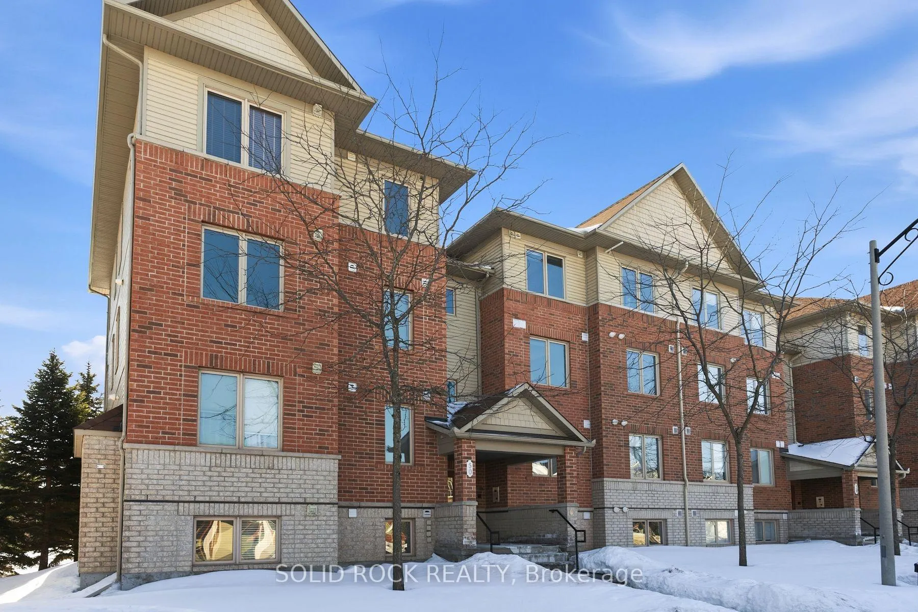 Photo 3 of Unit 6, 50 Barnstone Drive, Ottawa, Barrhaven East — HOMEH