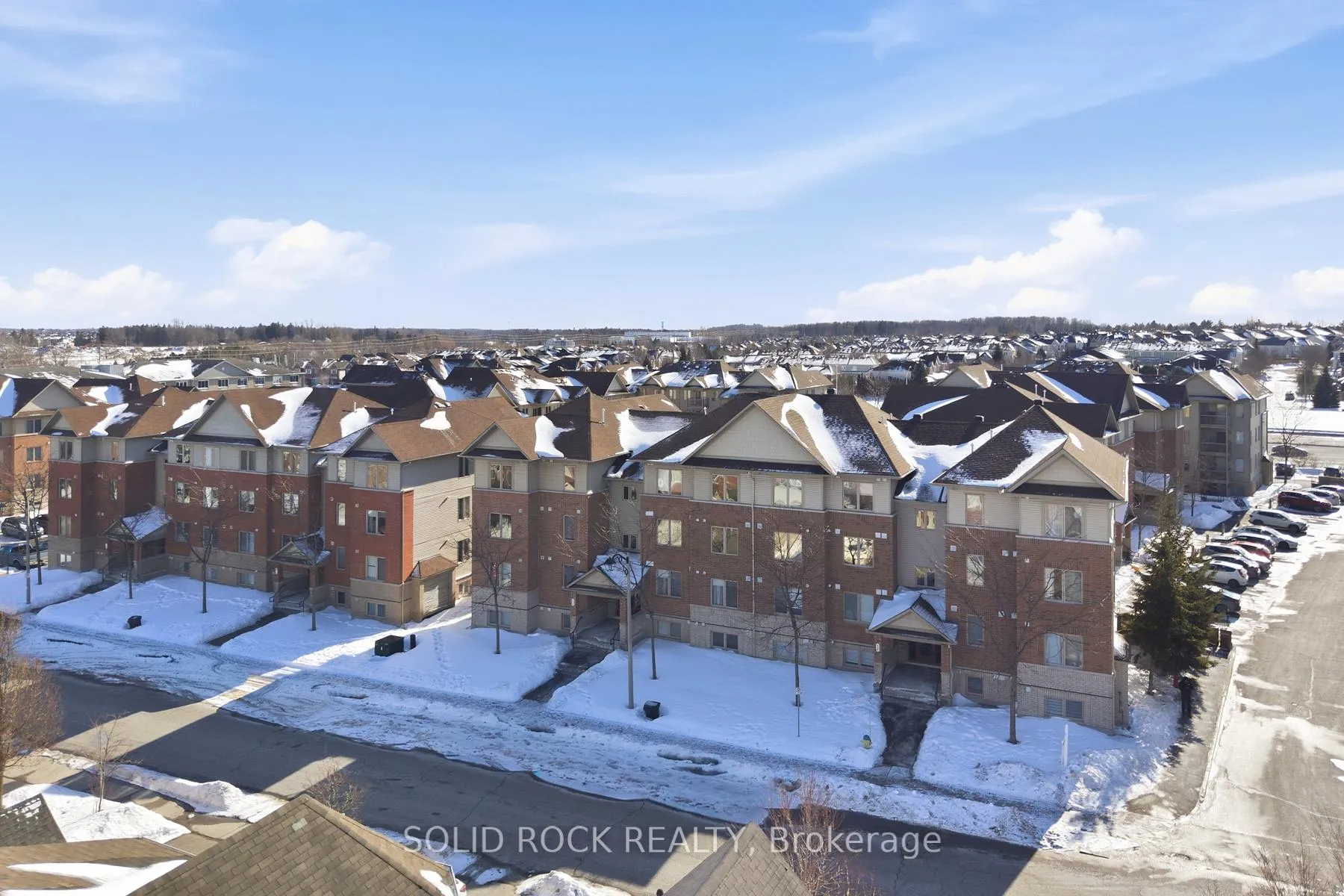 Photo 5 of Unit 6, 50 Barnstone Drive, Ottawa, Barrhaven East — HOMEH
