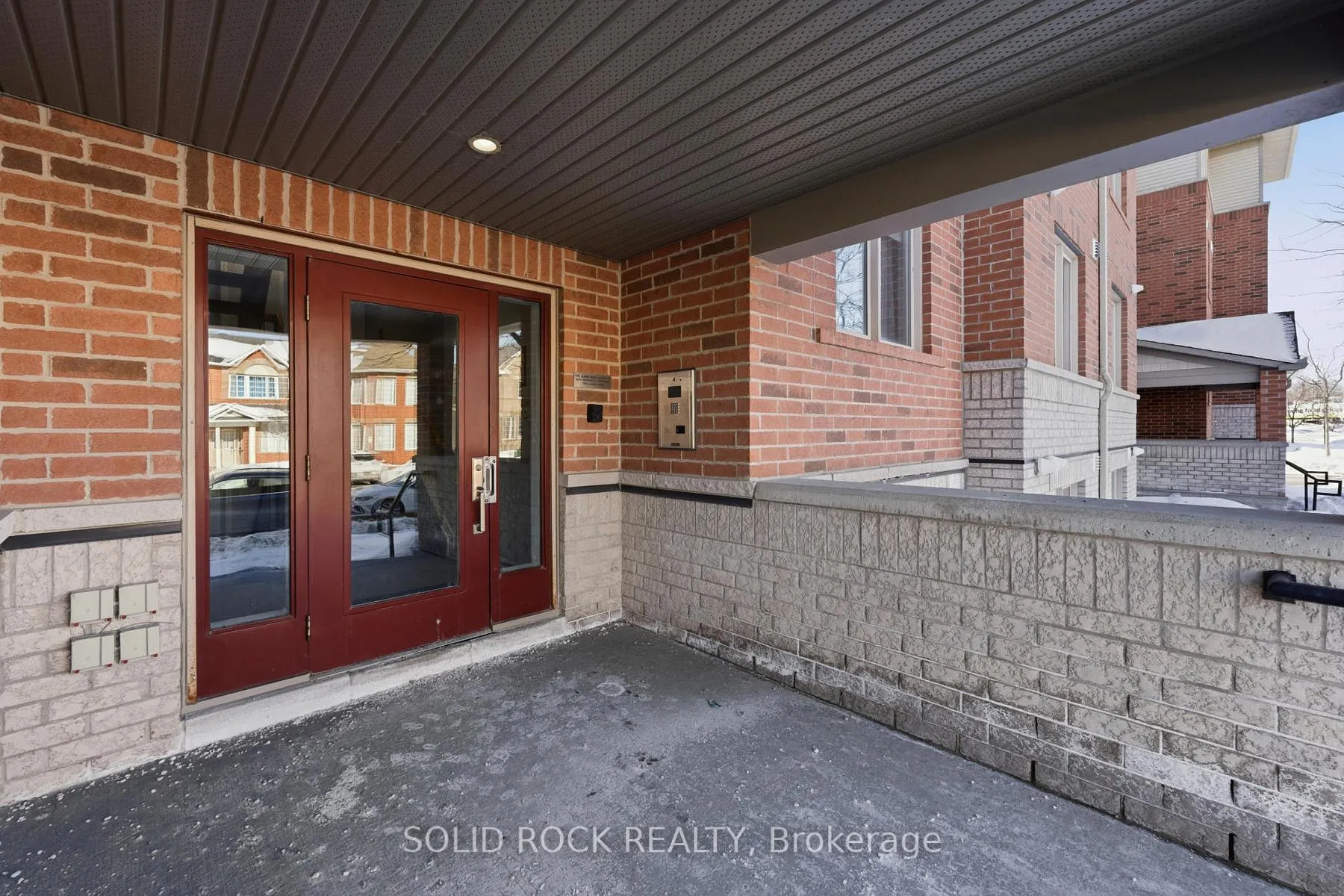 Photo 6 of Unit 6, 50 Barnstone Drive, Ottawa, Barrhaven East — HOMEH