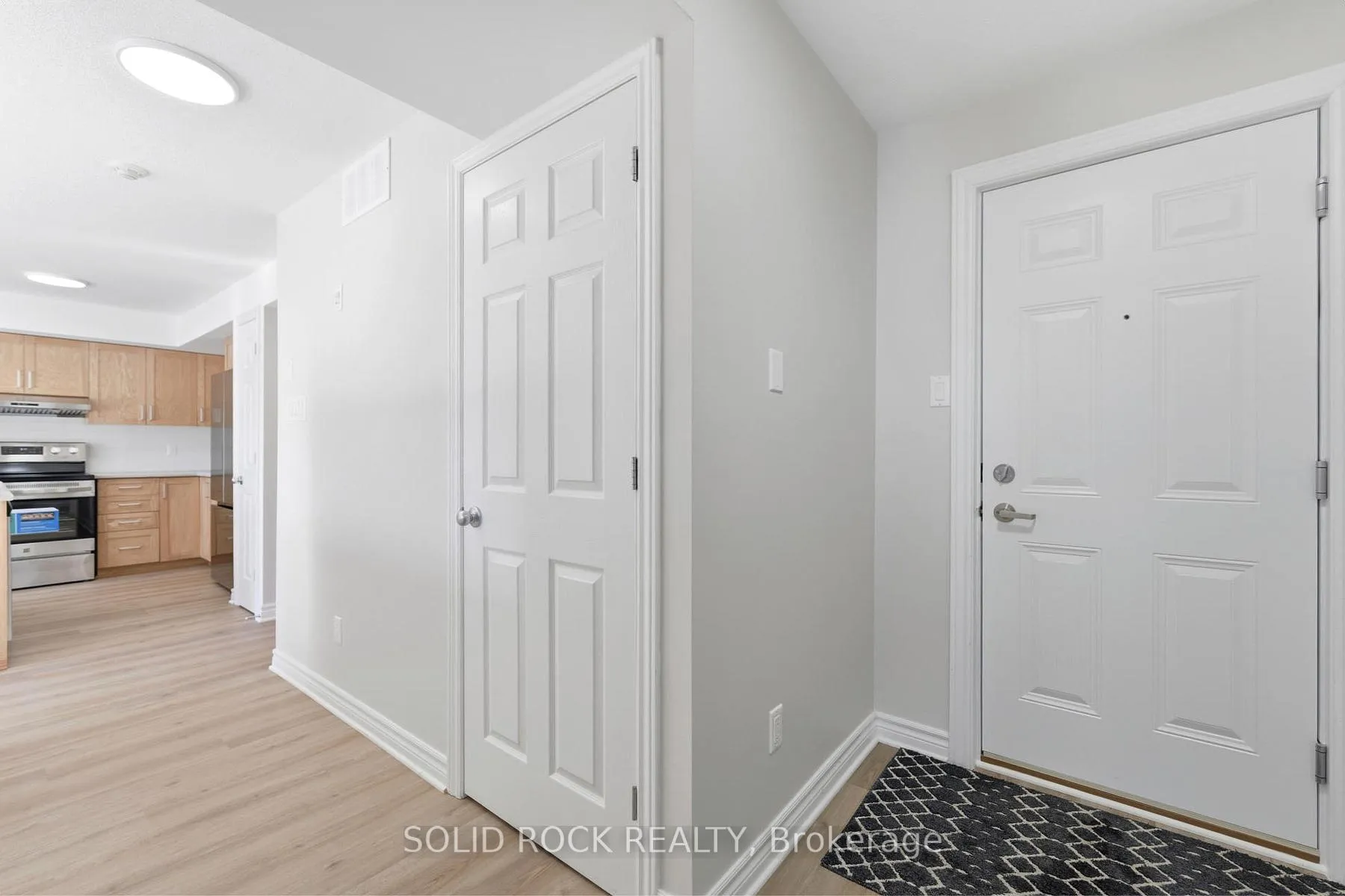 Photo 10 of Unit 6, 50 Barnstone Drive, Ottawa, Barrhaven East — HOMEH