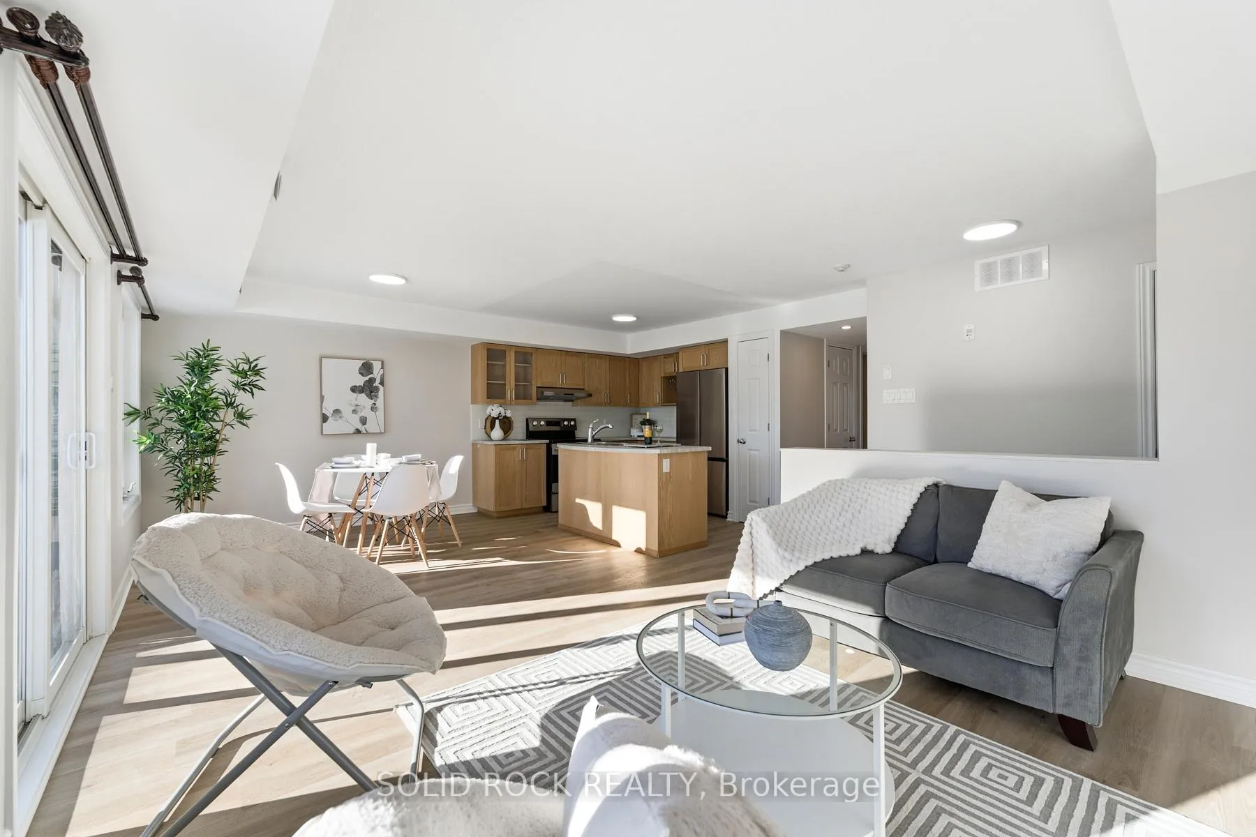 Photo 12 of Unit 6, 50 Barnstone Drive, Ottawa, Barrhaven East — HOMEH