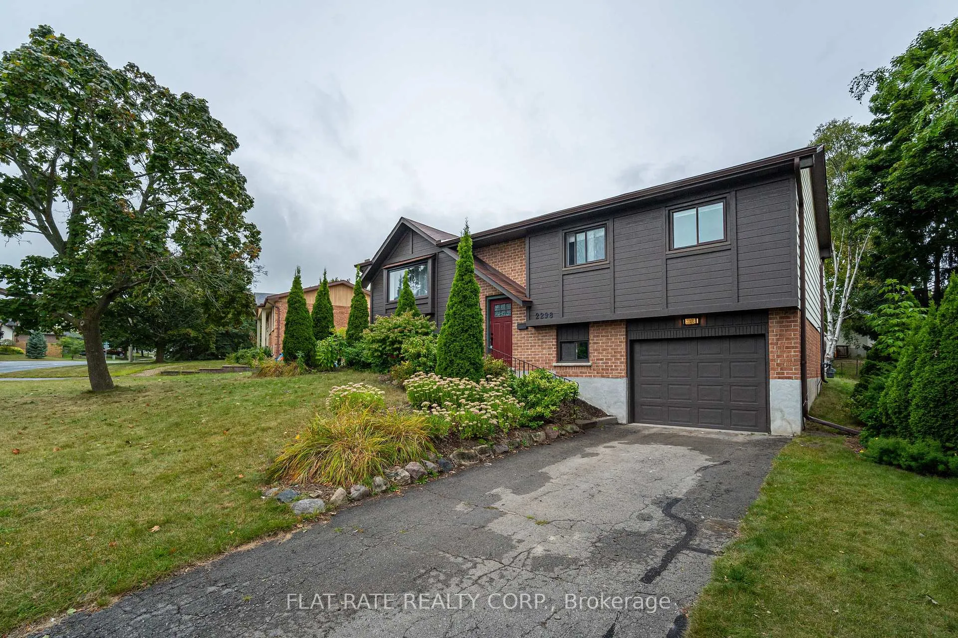 Front of 2298 Lynhaven Road