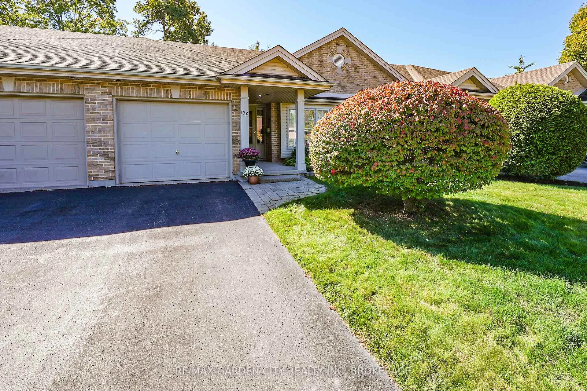 Photo 1 of 176 Beckett Crescent, Pelham, Fonthill — HOMEH