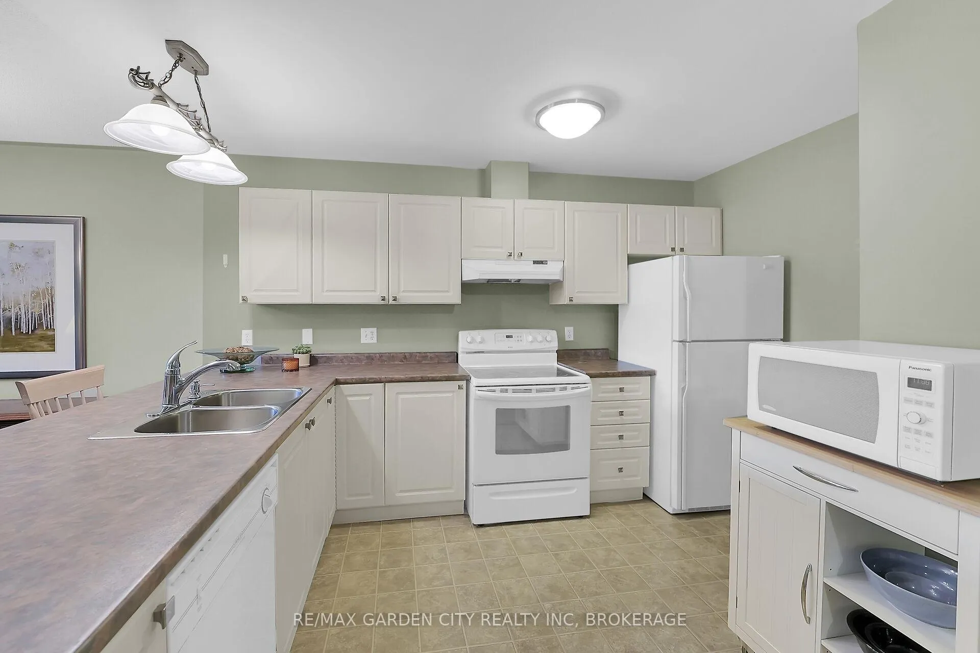 Photo 4 of 176 Beckett Crescent, Pelham, Fonthill — HOMEH