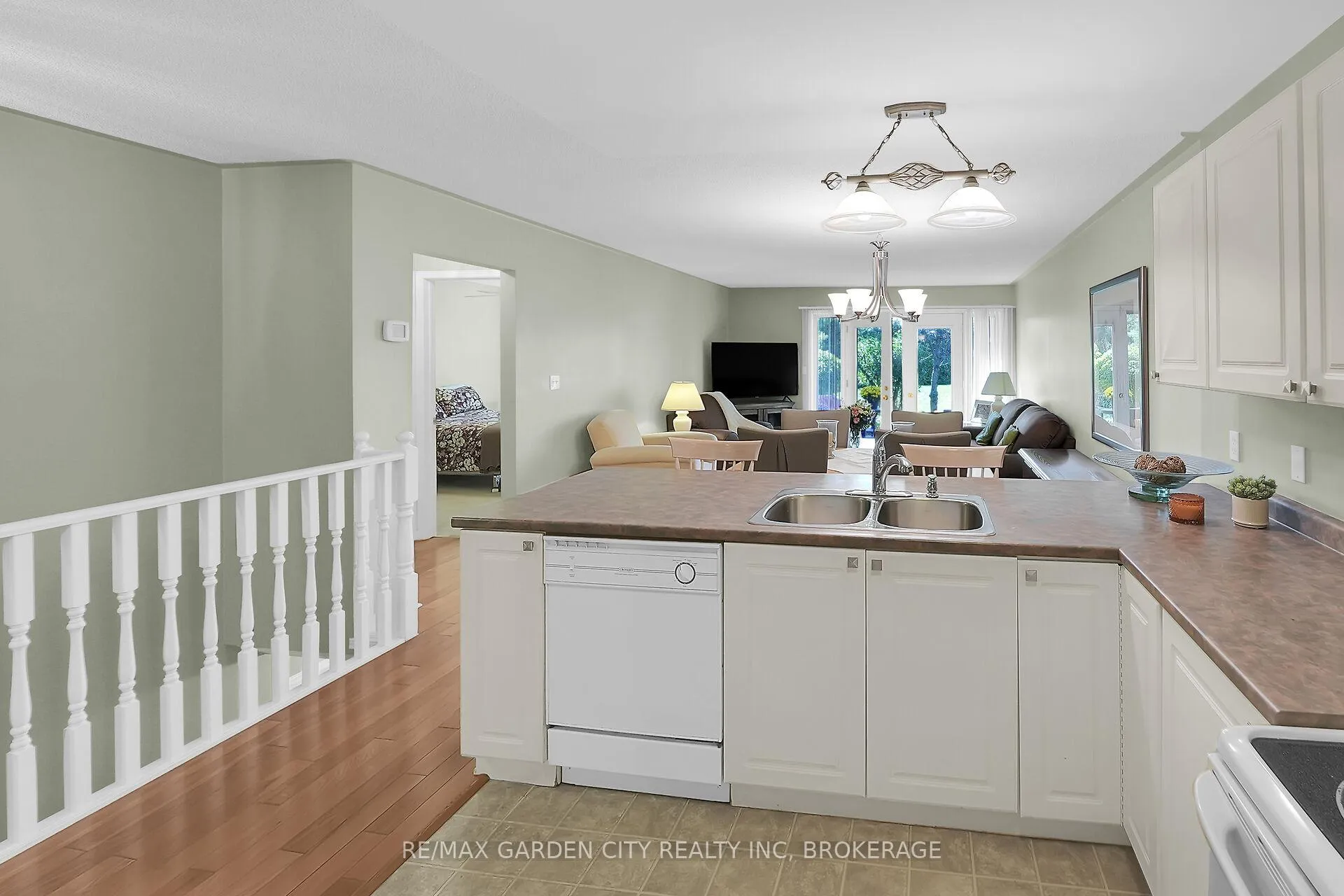 Photo 6 of 176 Beckett Crescent, Pelham, Fonthill — HOMEH