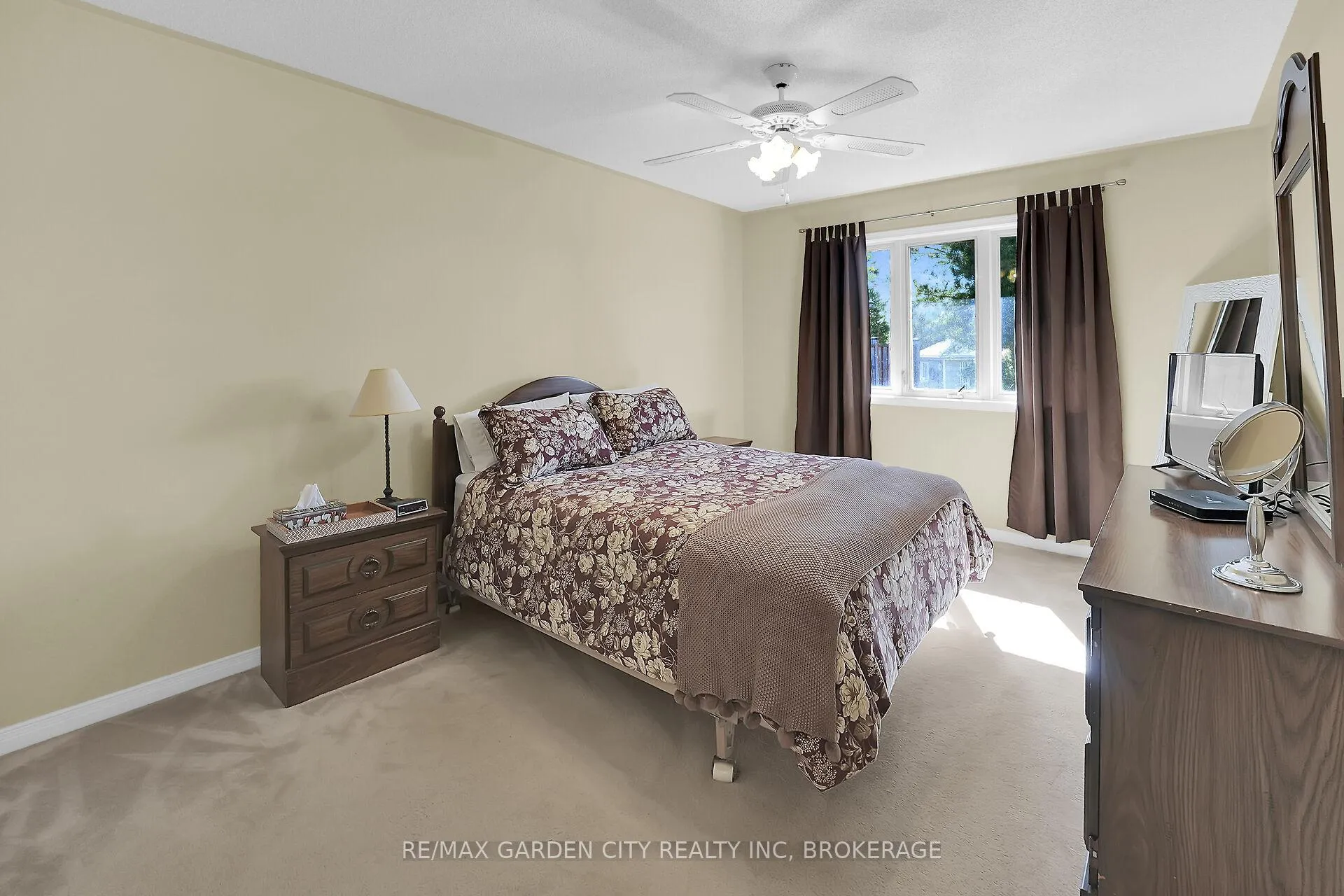 Photo 15 of 176 Beckett Crescent, Pelham, Fonthill — HOMEH