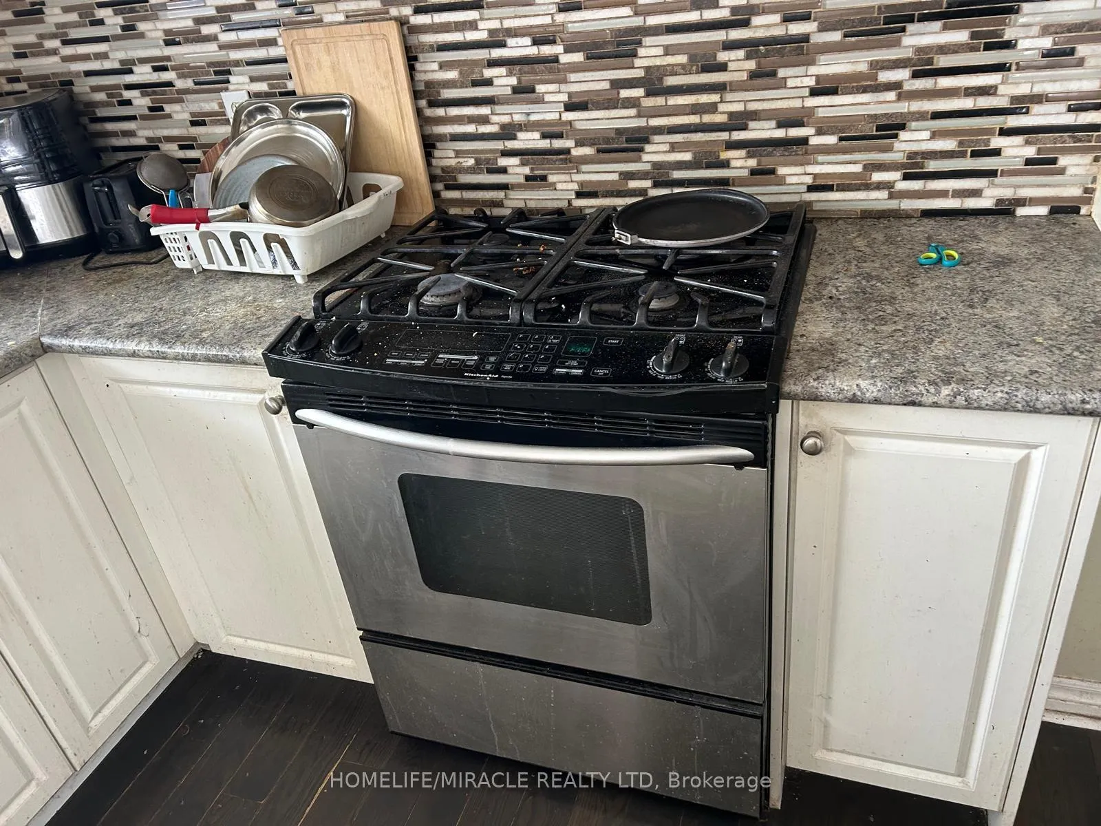 Photo 4 of 9188 Heritage Road, Brampton, Bram West — HOMEH