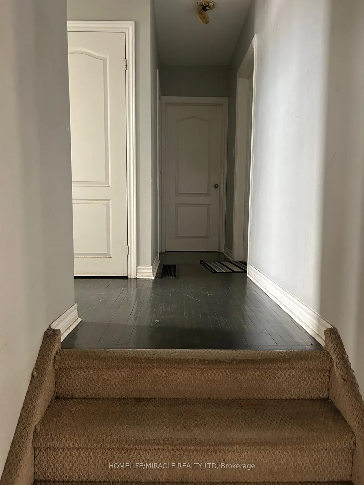 Photo 5 of 9188 Heritage Road, Brampton, Bram West — HOMEH