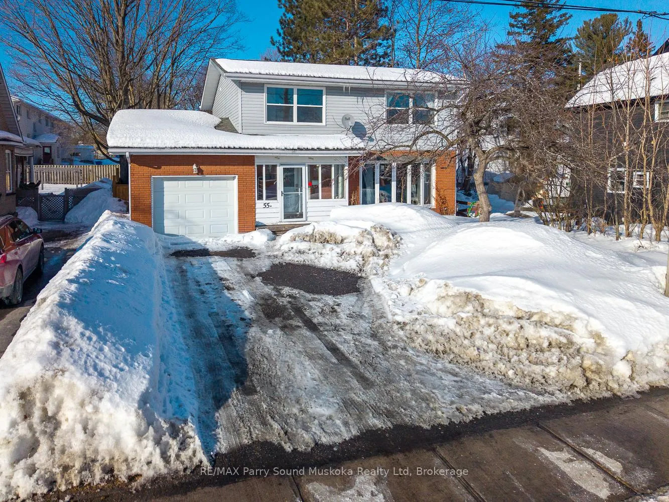 Photo 2 of 55 A Cascade Street E, Parry Sound — HOMEH