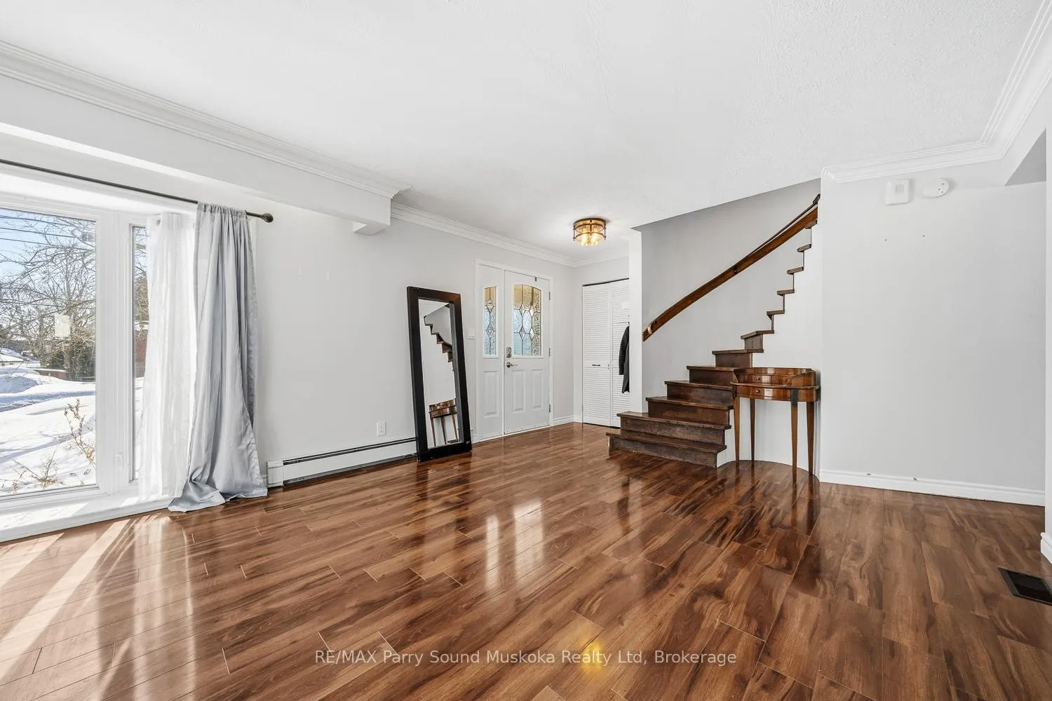 Photo 5 of 55 A Cascade Street E, Parry Sound — HOMEH