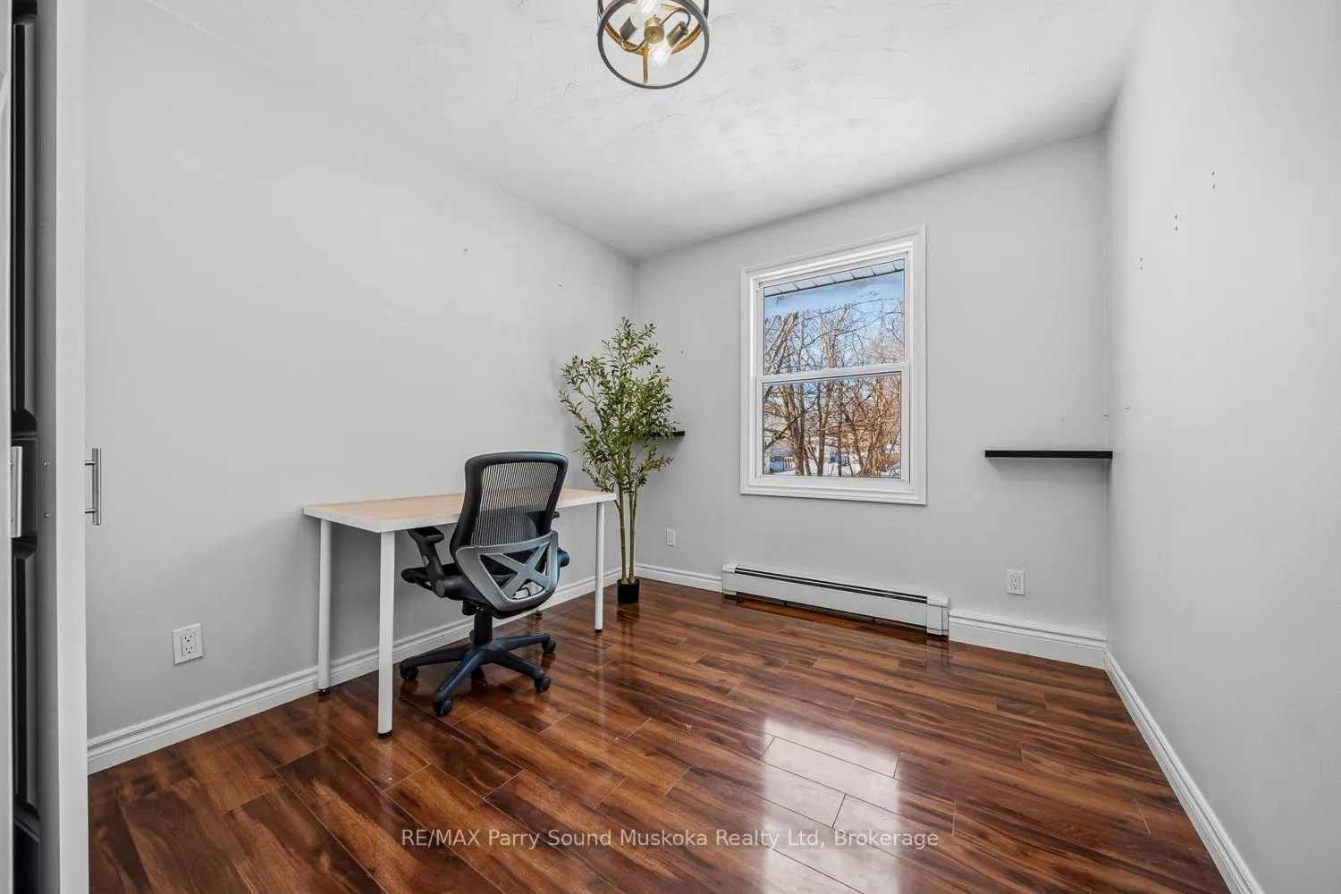 Photo 25 of 55 A Cascade Street E, Parry Sound — HOMEH