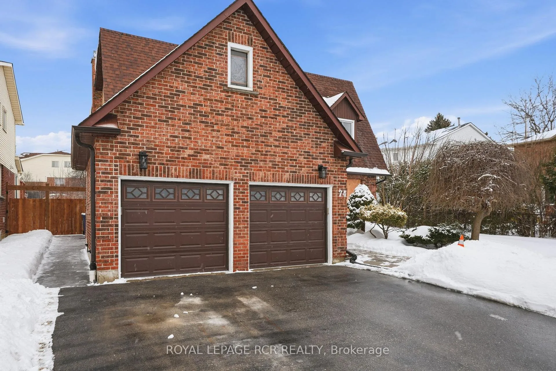 Photo 2 of 74 Old Yonge Street, Aurora, Aurora Village — HOMEH