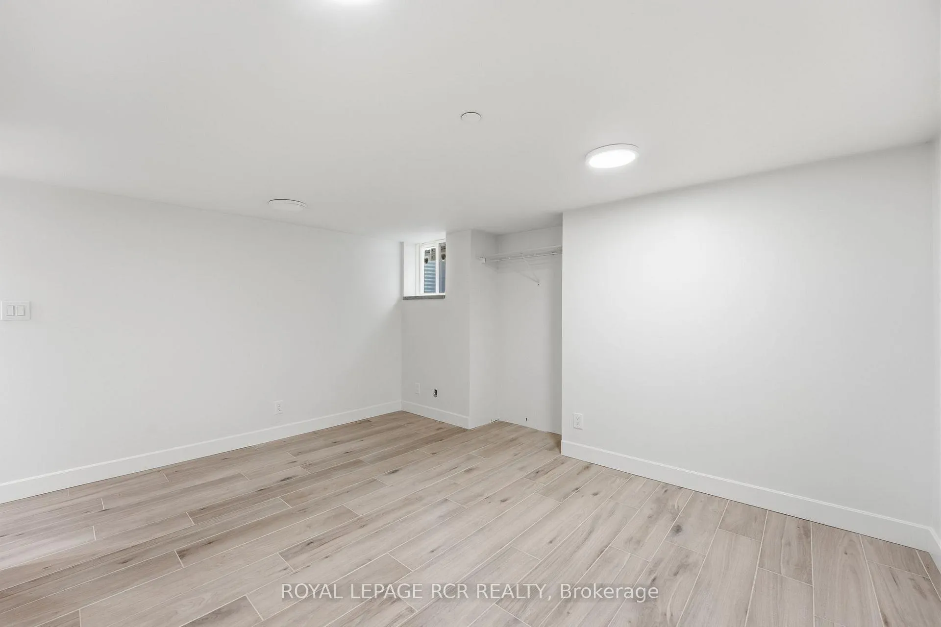 Photo 7 of 74 Old Yonge Street, Aurora, Aurora Village — HOMEH