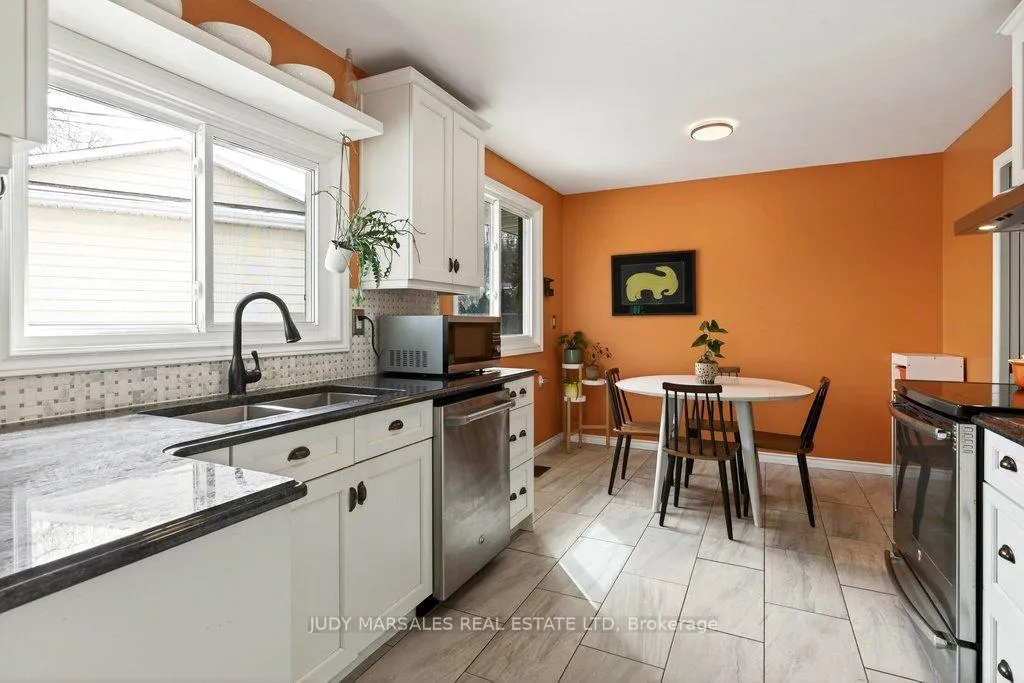 Photo 18 of 36 Hanover Place, Hamilton, Vincent — HOMEH