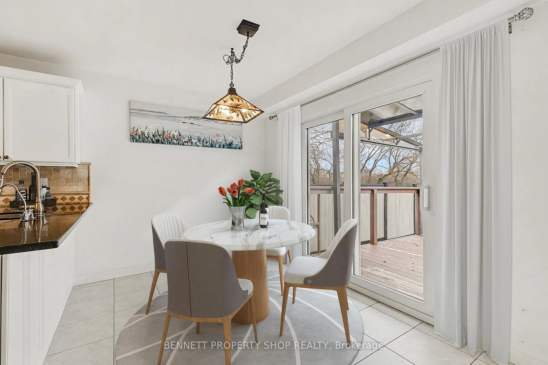 Photo 4 of 18 Shetland Way, Ottawa, Kanata - Bridlewood — HOMEH