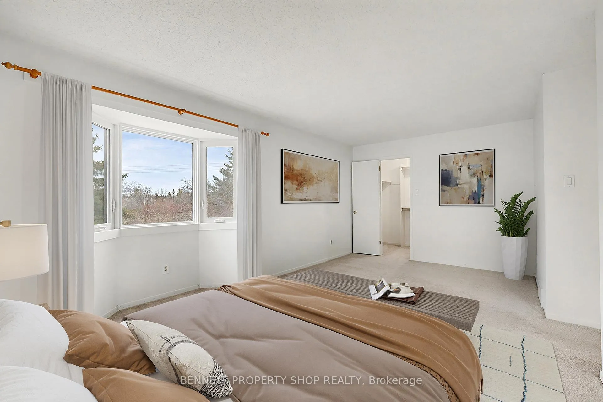 Photo 9 of 18 Shetland Way, Ottawa, Kanata - Bridlewood — HOMEH