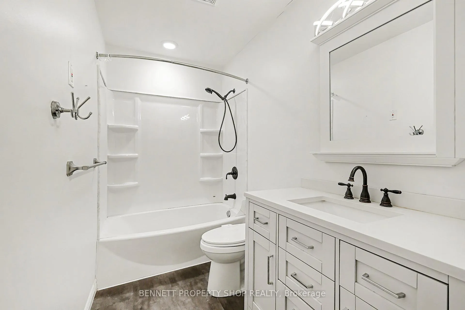 Photo 13 of 18 Shetland Way, Ottawa, Kanata - Bridlewood — HOMEH