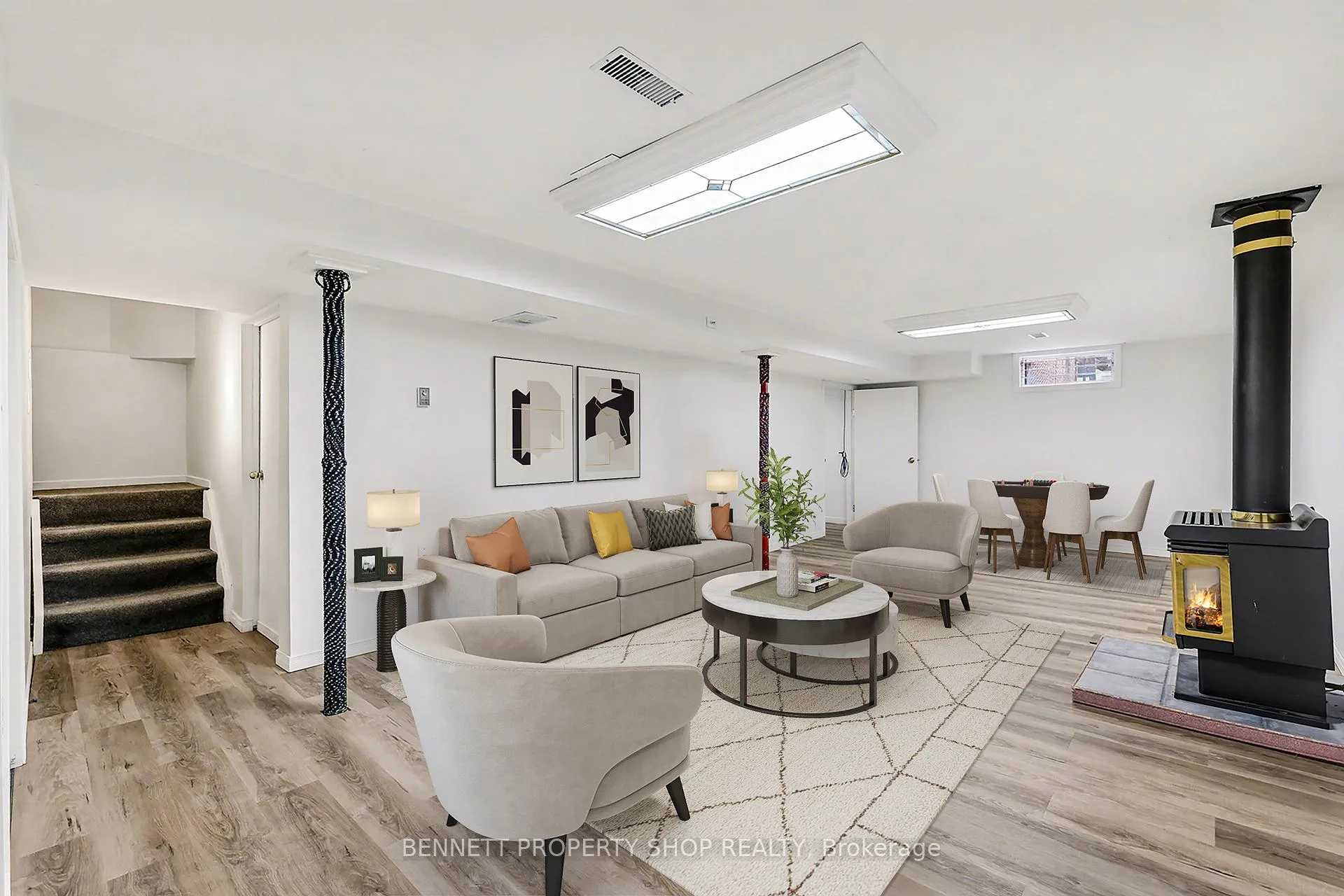 Photo 14 of 18 Shetland Way, Ottawa, Kanata - Bridlewood — HOMEH
