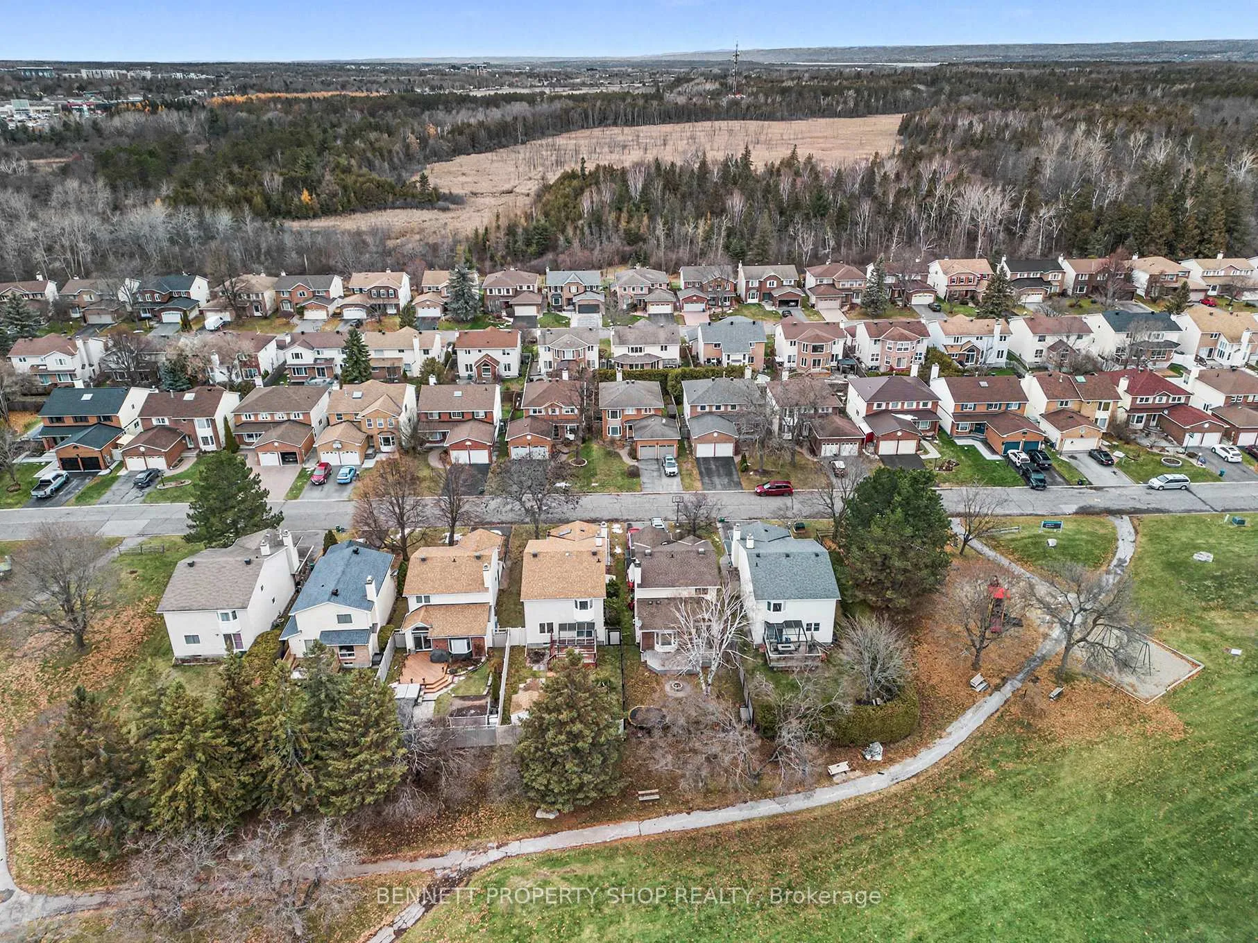 Photo 19 of 18 Shetland Way, Ottawa, Kanata - Bridlewood — HOMEH