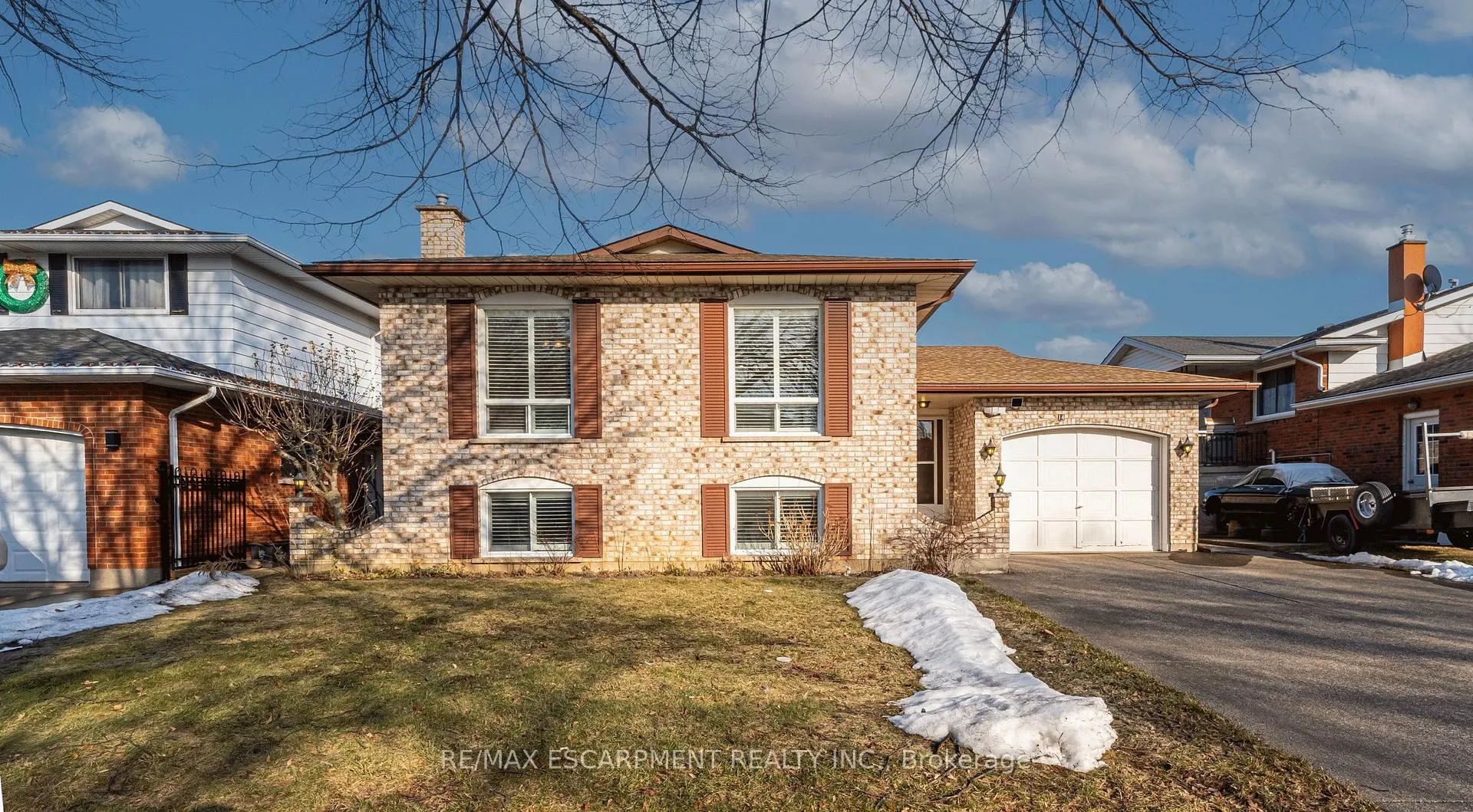 Photo 1 of 14 Eagleson Drive, St. Catharines, Carlton/Bunting — HOMEH