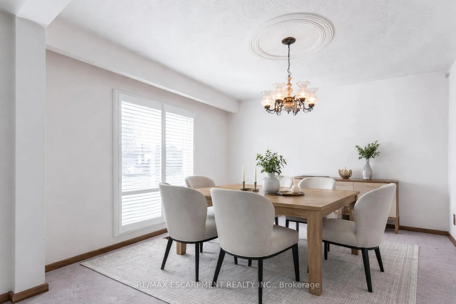 Photo 6 of 14 Eagleson Drive, St. Catharines, Carlton/Bunting — HOMEH