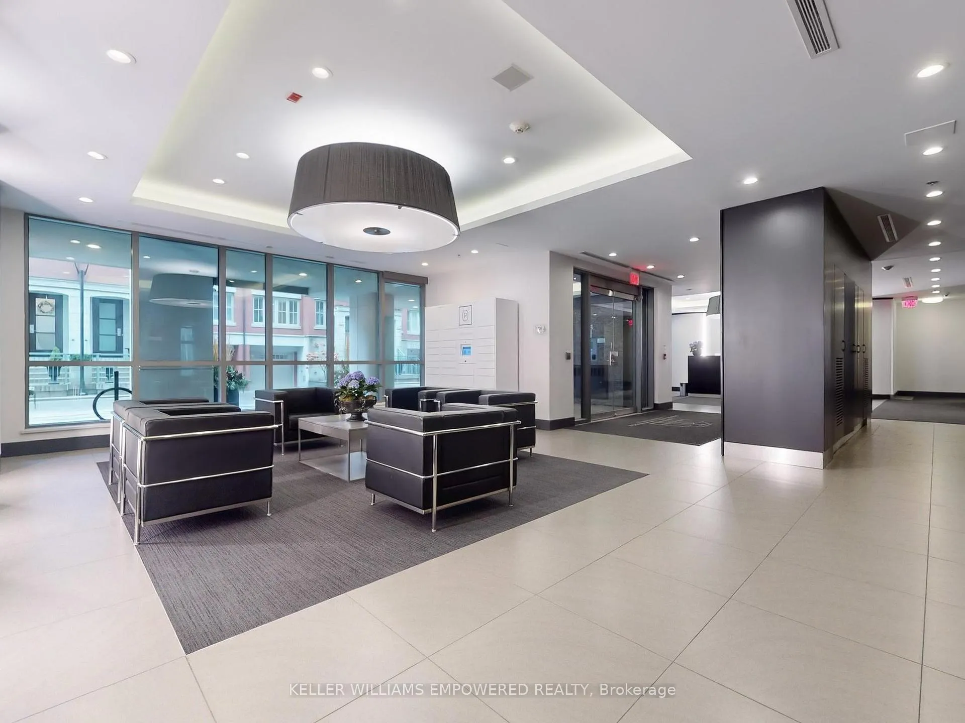 Photo 4 of Unit 307, 377 Madison Avenue, Toronto, Casa Loma — HOMEH