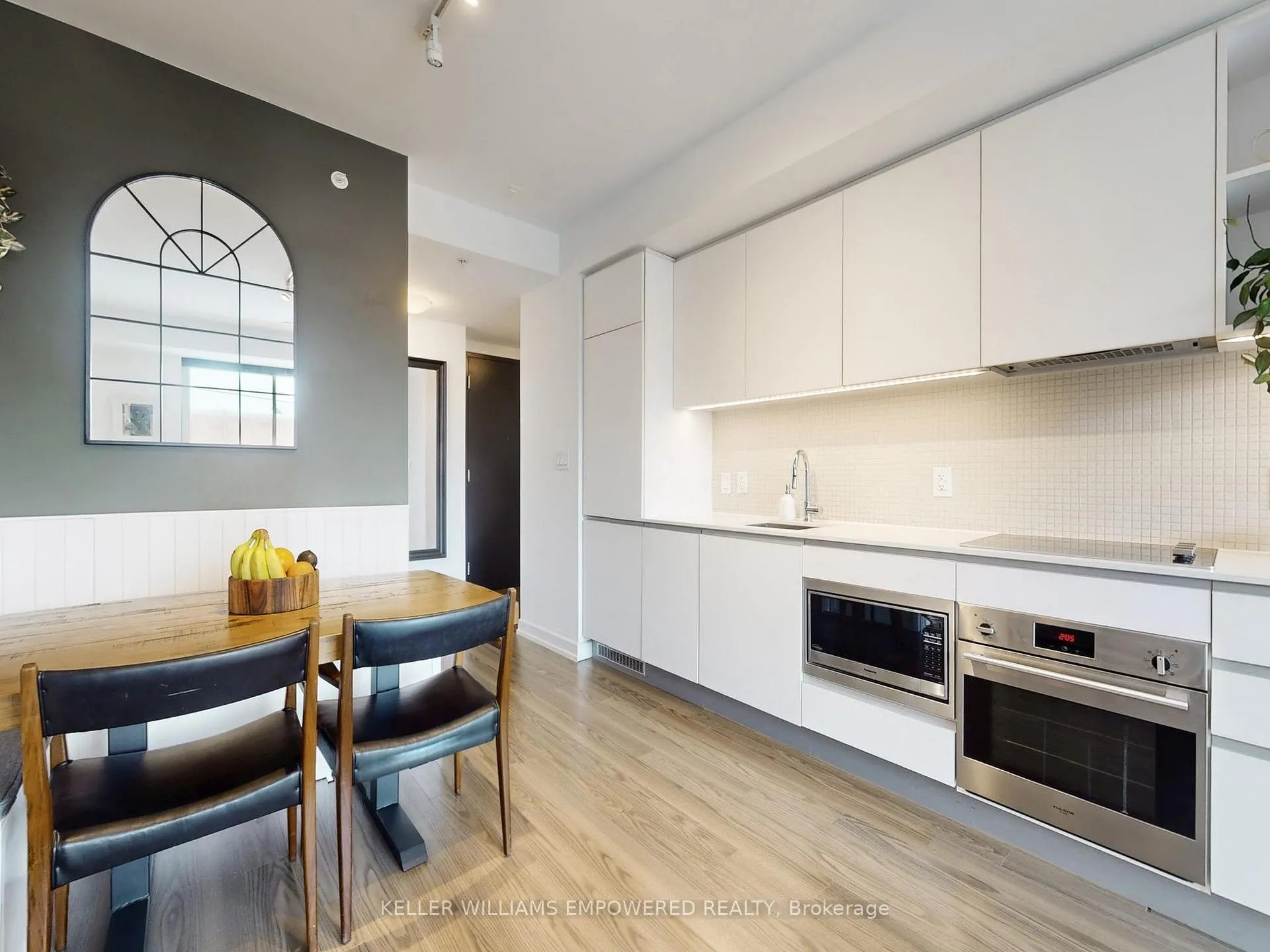 Photo 17 of Unit 307, 377 Madison Avenue, Toronto, Casa Loma — HOMEH