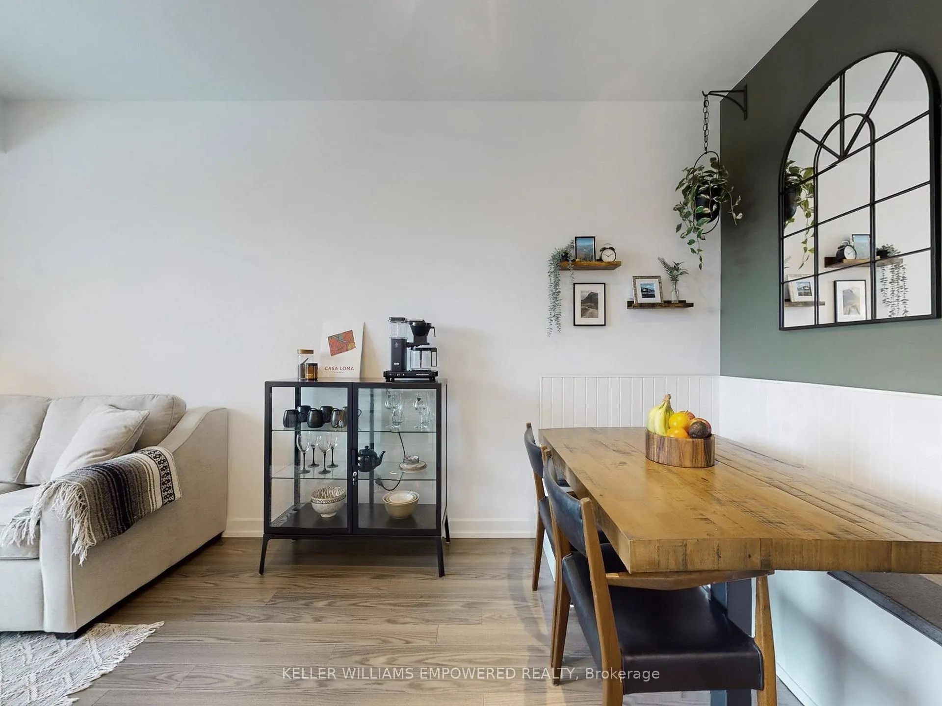 Photo 19 of Unit 307, 377 Madison Avenue, Toronto, Casa Loma — HOMEH
